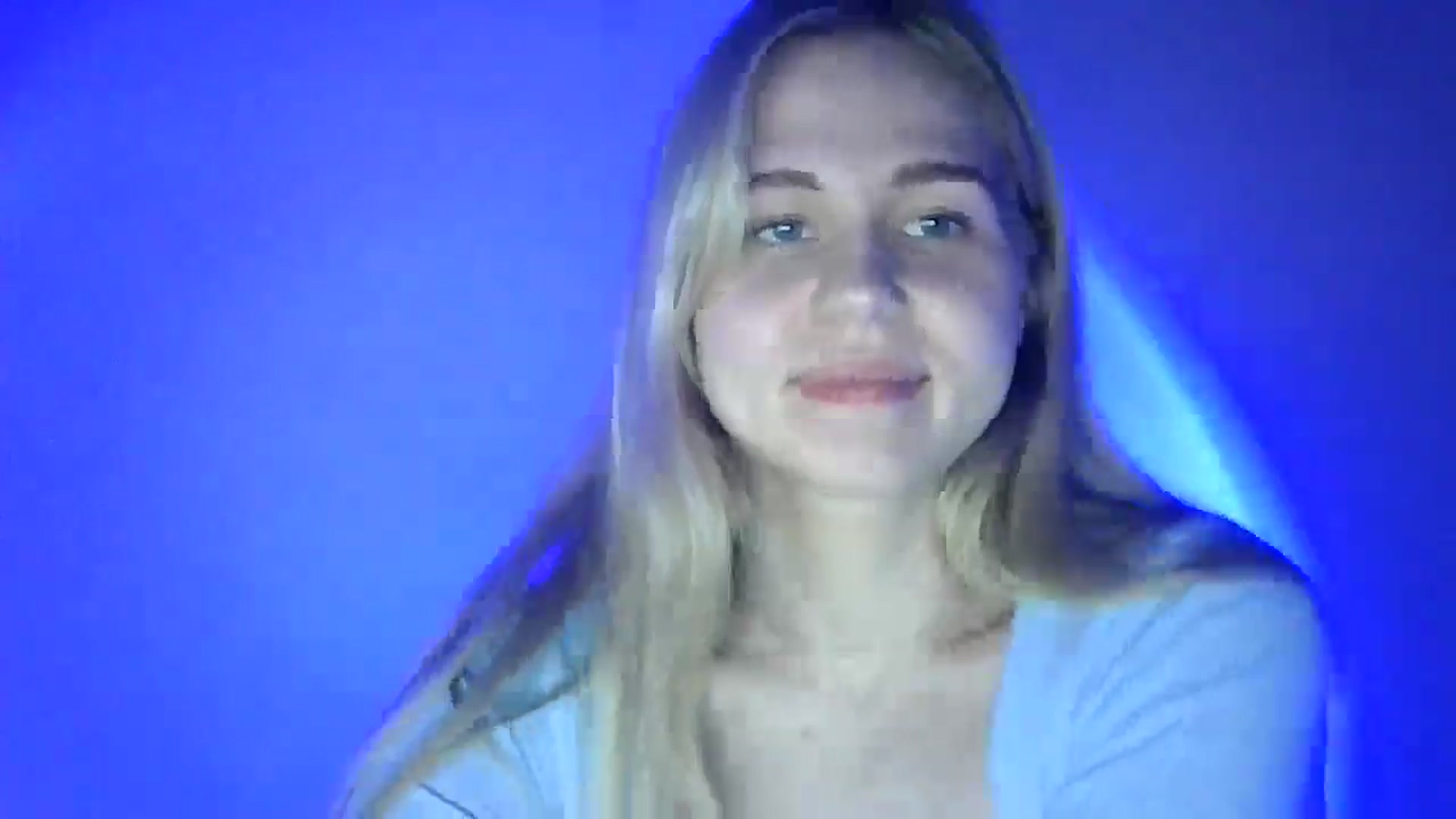 Gallery image thumbnail from Sweet_Lipsss_'s myfreecams stream on, 07/23/2025, 17:33 image 8 of 20