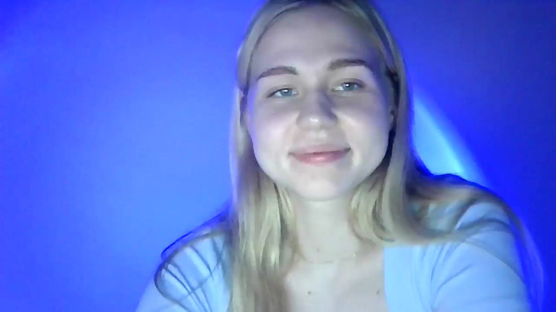 Gallery image thumbnail from Sweet_Lipsss_'s myfreecams stream on, 07/23/2025, 17:33 image 20 of 20