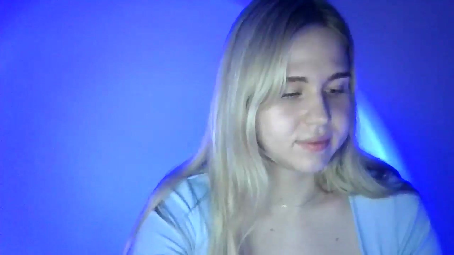 Gallery image thumbnail from Sweet_Lipsss_'s myfreecams stream on, 07/23/2025, 17:33 image 11 of 20