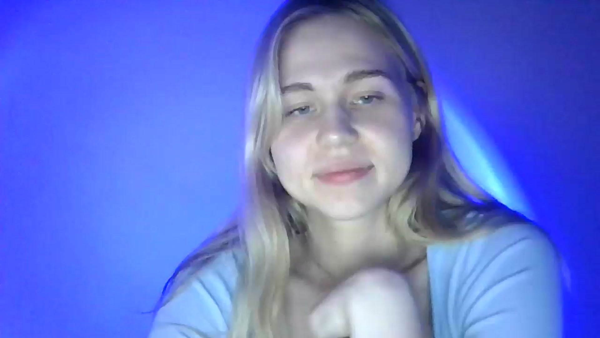 Gallery image thumbnail from Sweet_Lipsss_'s myfreecams stream on, 07/23/2025, 17:33 image 1 of 20
