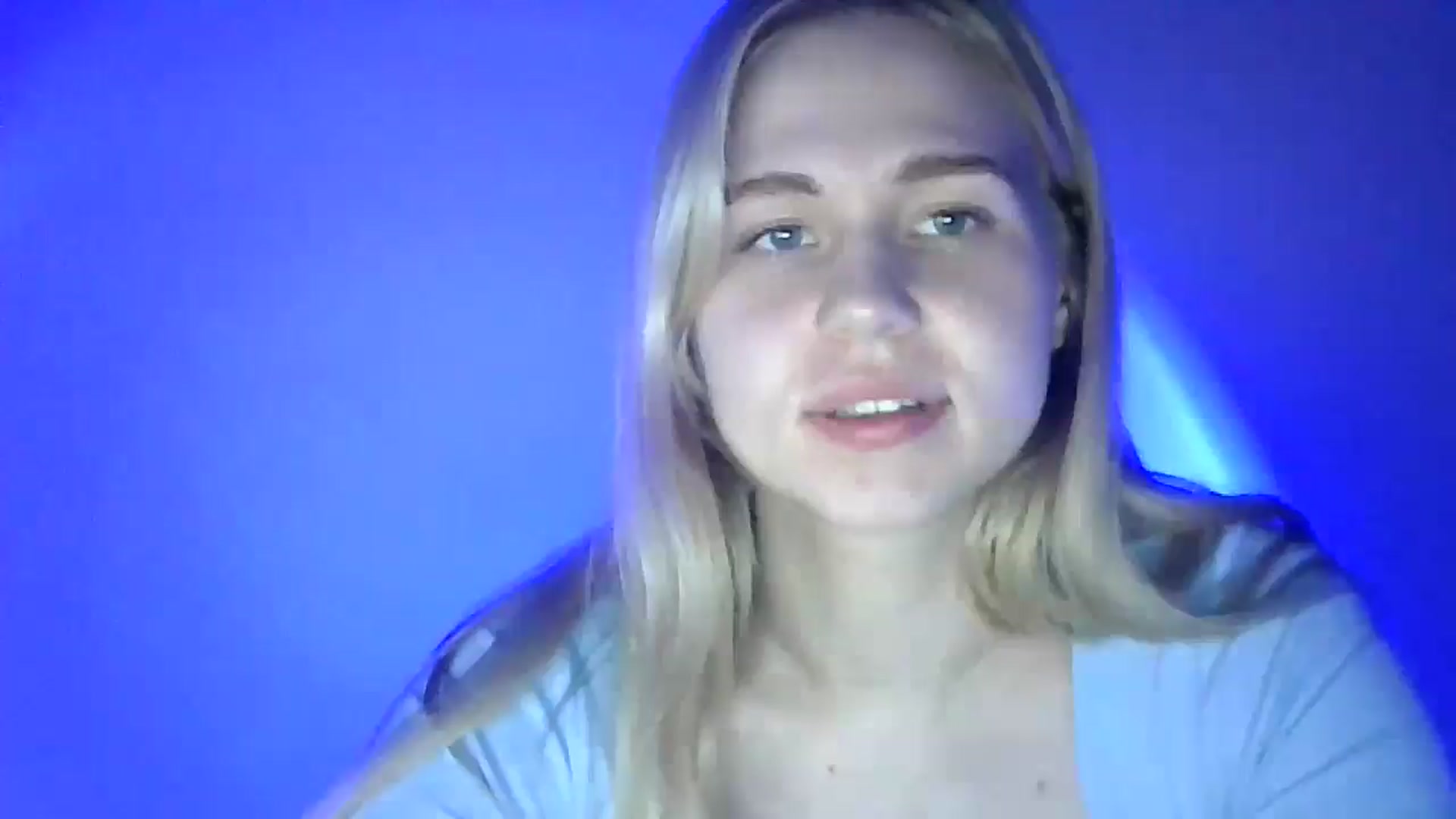 Gallery image thumbnail from Sweet_Lipsss_'s myfreecams stream on, 07/23/2025, 17:33 image 14 of 20