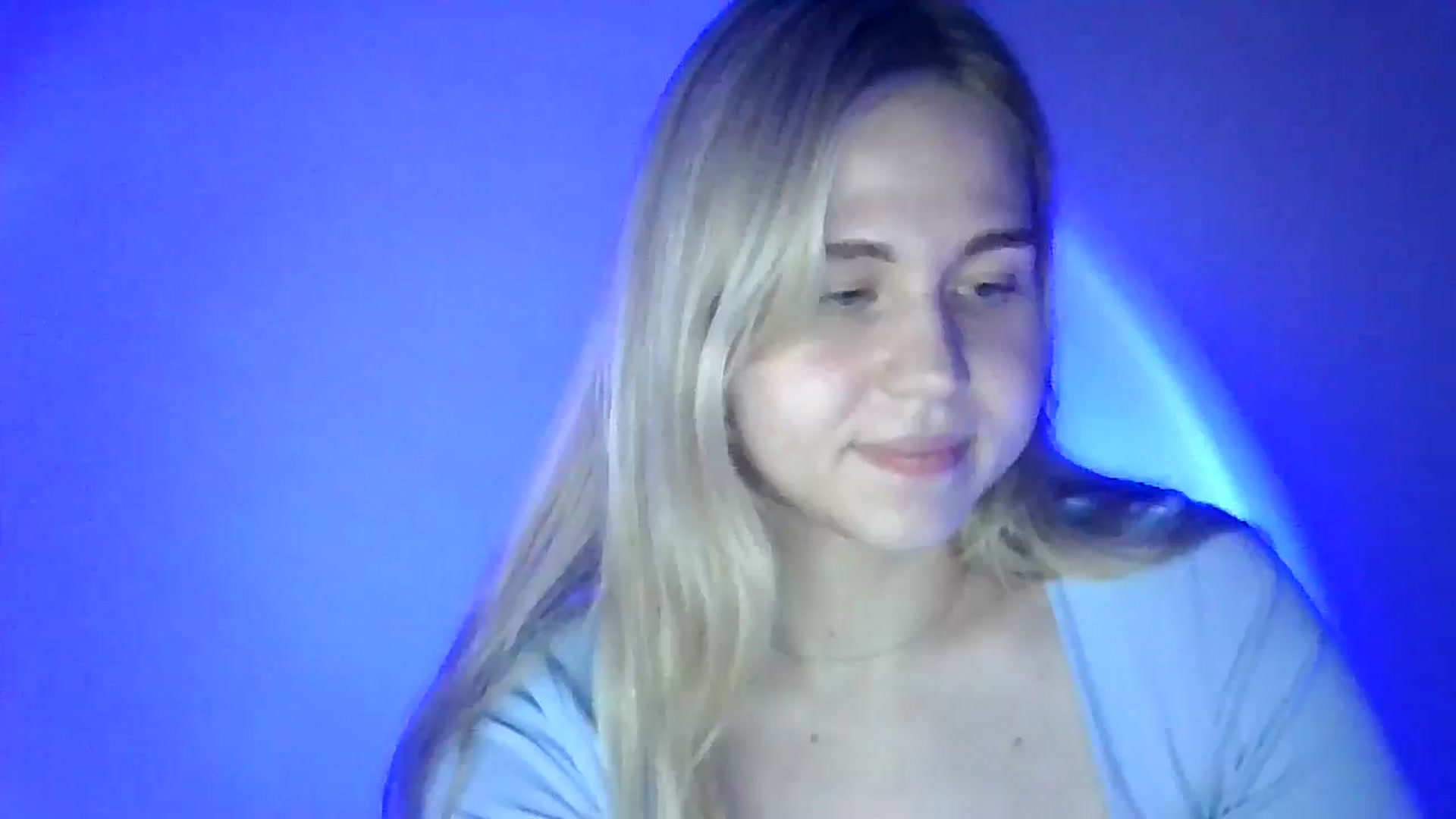 Gallery image thumbnail from Sweet_Lipsss_'s myfreecams stream on, 07/23/2025, 17:33 image 3 of 20