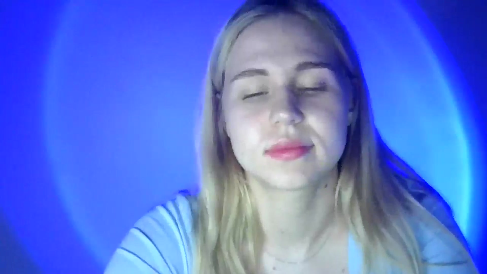 Gallery image thumbnail from Sweet_Lipsss_'s myfreecams stream on, 07/23/2025, 18:47 image 11 of 20