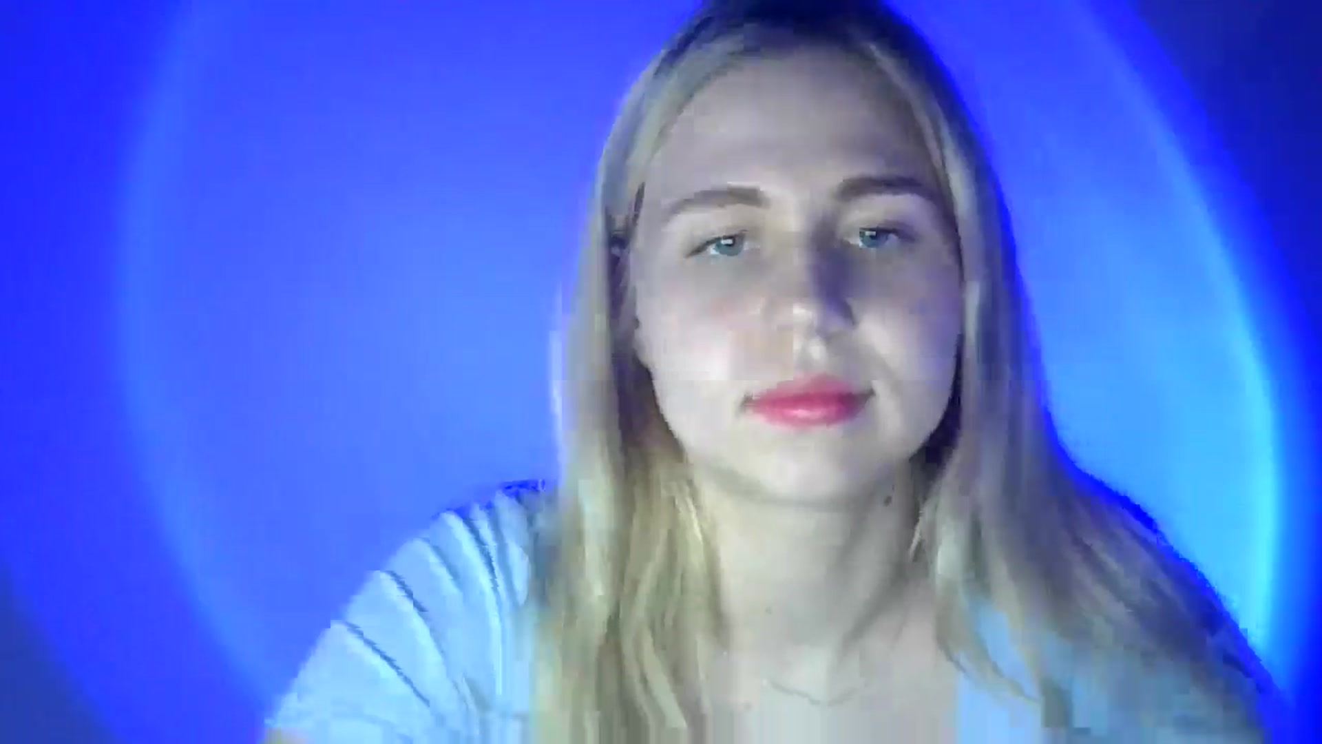 Gallery image thumbnail from Sweet_Lipsss_'s myfreecams stream on, 07/23/2025, 18:47 image 7 of 20