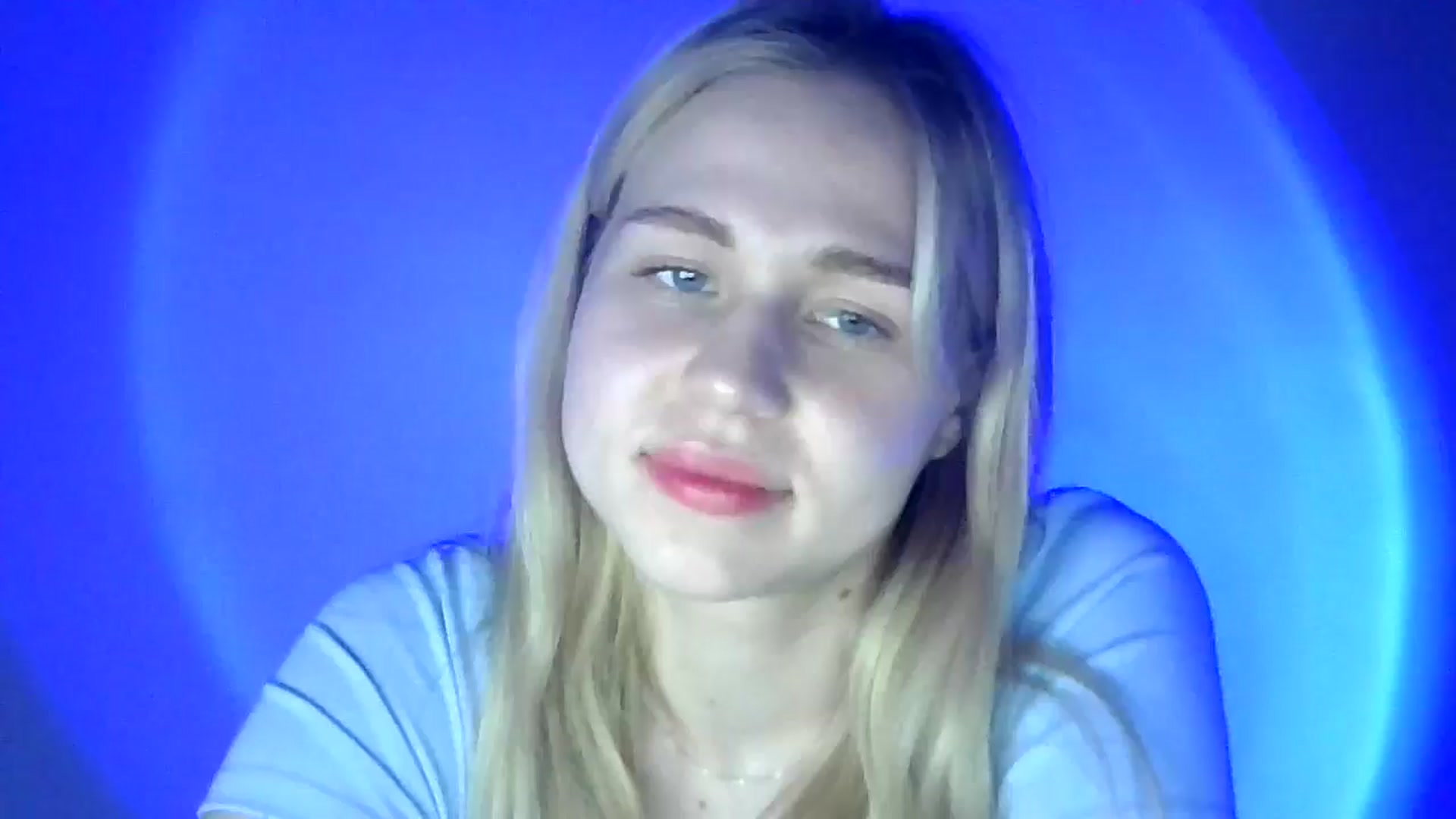 Gallery image thumbnail from Sweet_Lipsss_'s myfreecams stream on, 07/23/2025, 18:47 image 18 of 20