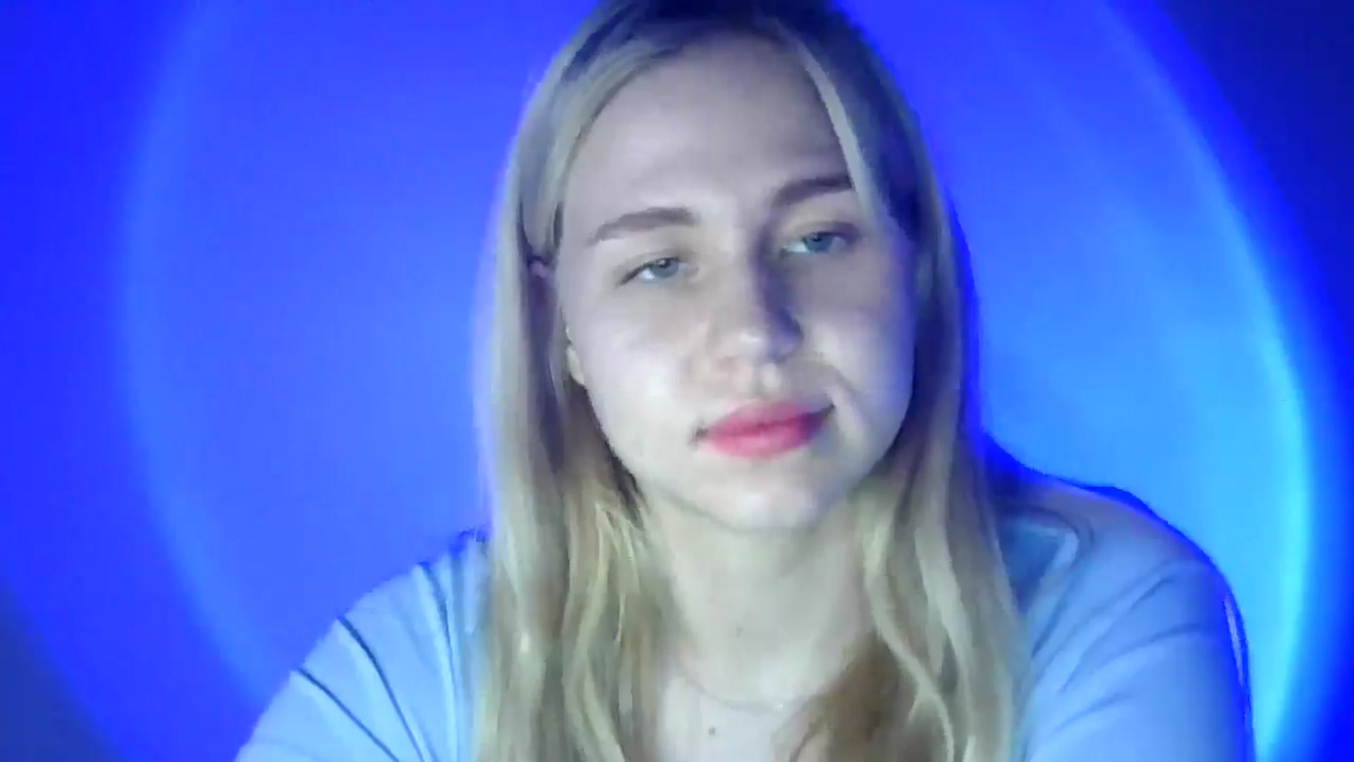 Gallery image thumbnail from Sweet_Lipsss_'s myfreecams stream on, 07/23/2025, 18:47 image 16 of 20