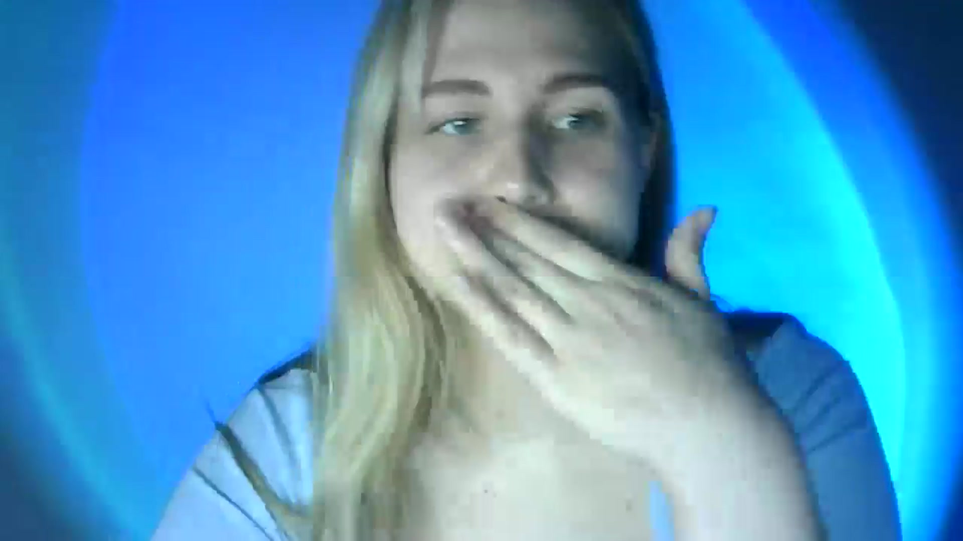 Gallery image thumbnail from Sweet_Lipsss_'s myfreecams stream on, 07/23/2025, 20:18 image 8 of 20