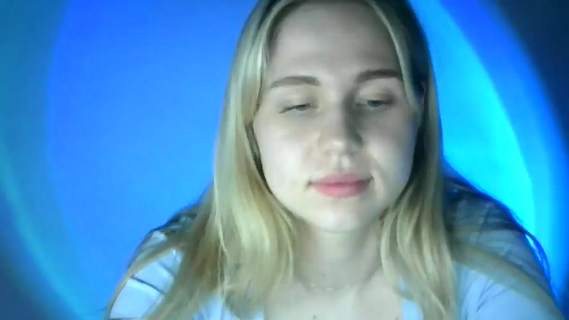 Gallery image thumbnail from Sweet_Lipsss_'s myfreecams stream on, 07/23/2025, 20:18 image 11 of 20
