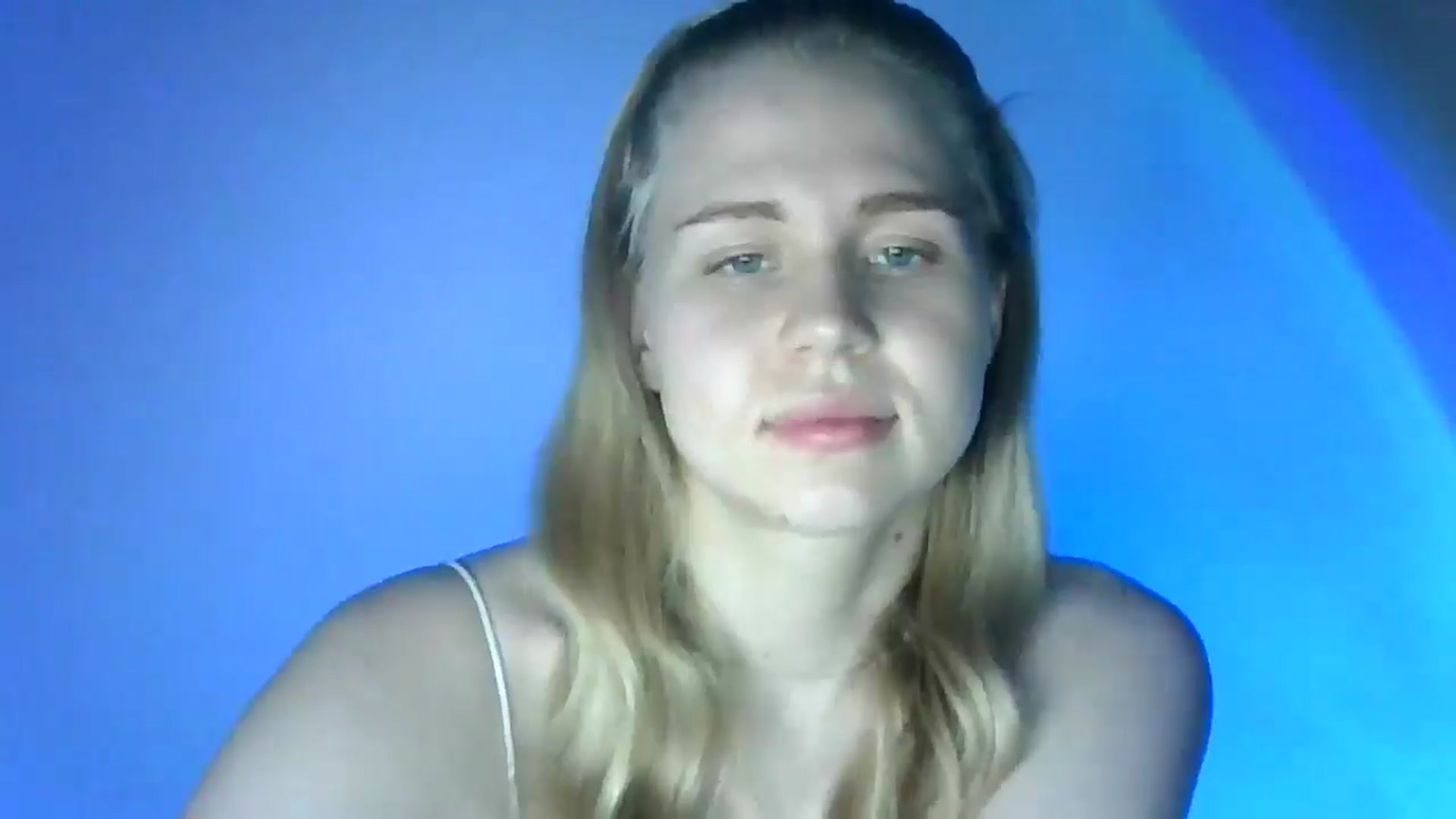 Gallery image thumbnail from Sweet_Lipsss_'s myfreecams stream on, 07/30/2025, 17:28 image 15 of 20