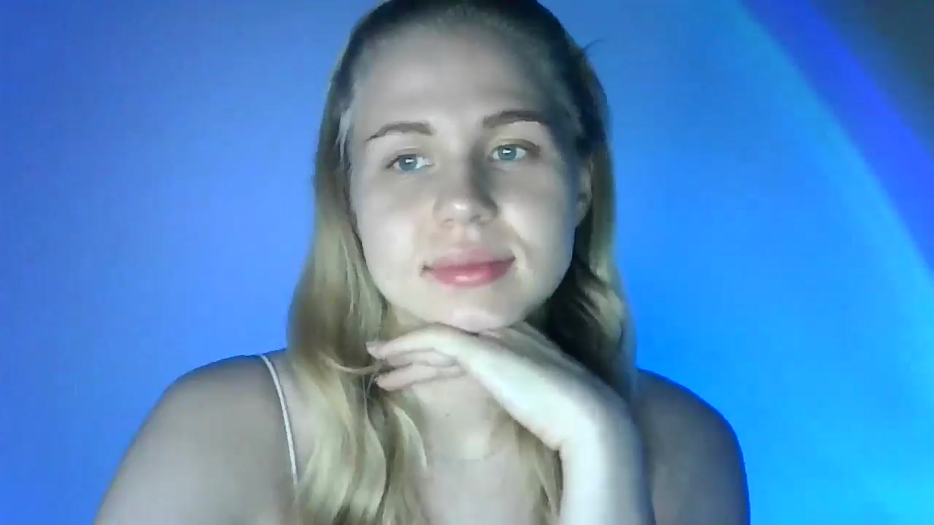 Gallery image thumbnail from Sweet_Lipsss_'s myfreecams stream on, 07/30/2025, 17:28 image 19 of 20
