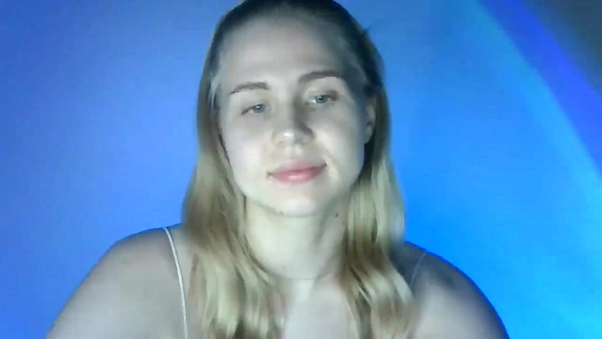 Gallery image thumbnail from Sweet_Lipsss_'s myfreecams stream on, 07/30/2025, 17:28 image 6 of 20