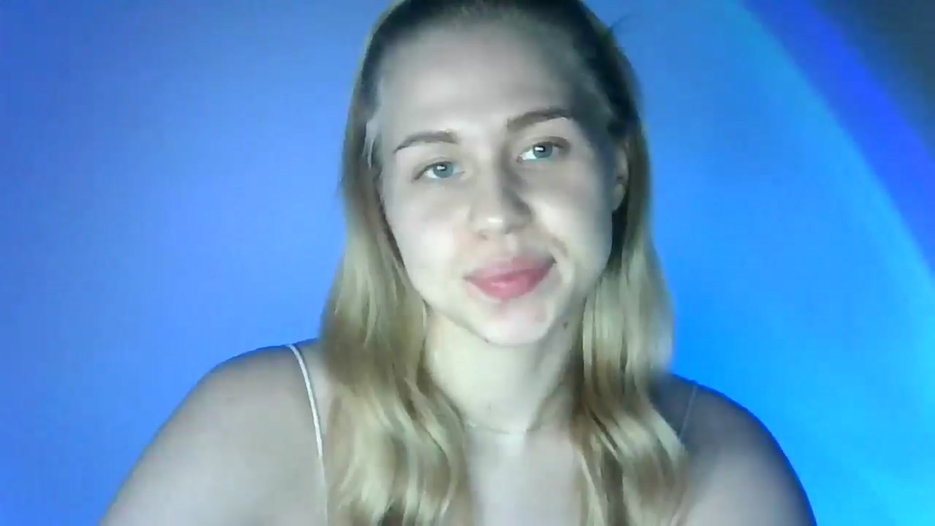Gallery image thumbnail from Sweet_Lipsss_'s myfreecams stream on, 07/30/2025, 17:28 image 8 of 20