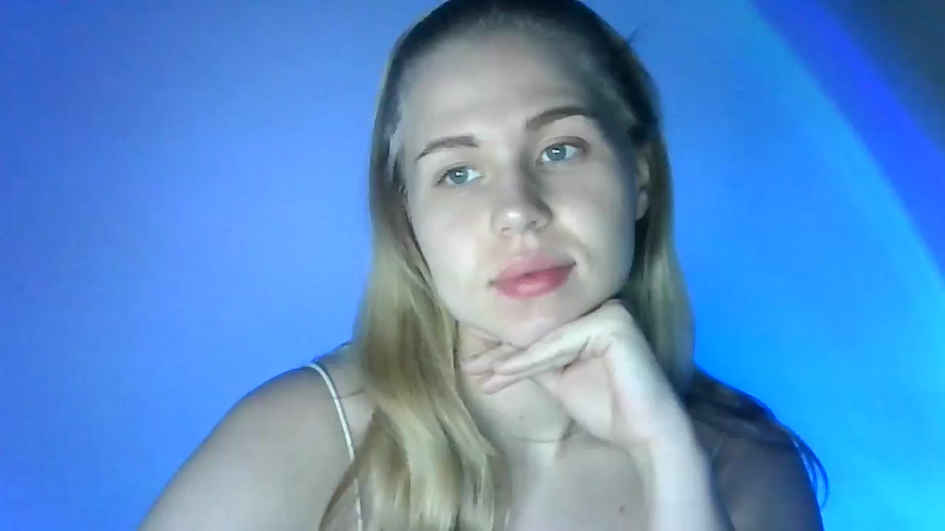 Gallery image thumbnail from Sweet_Lipsss_'s myfreecams stream on, 07/30/2025, 17:28 image 1 of 20