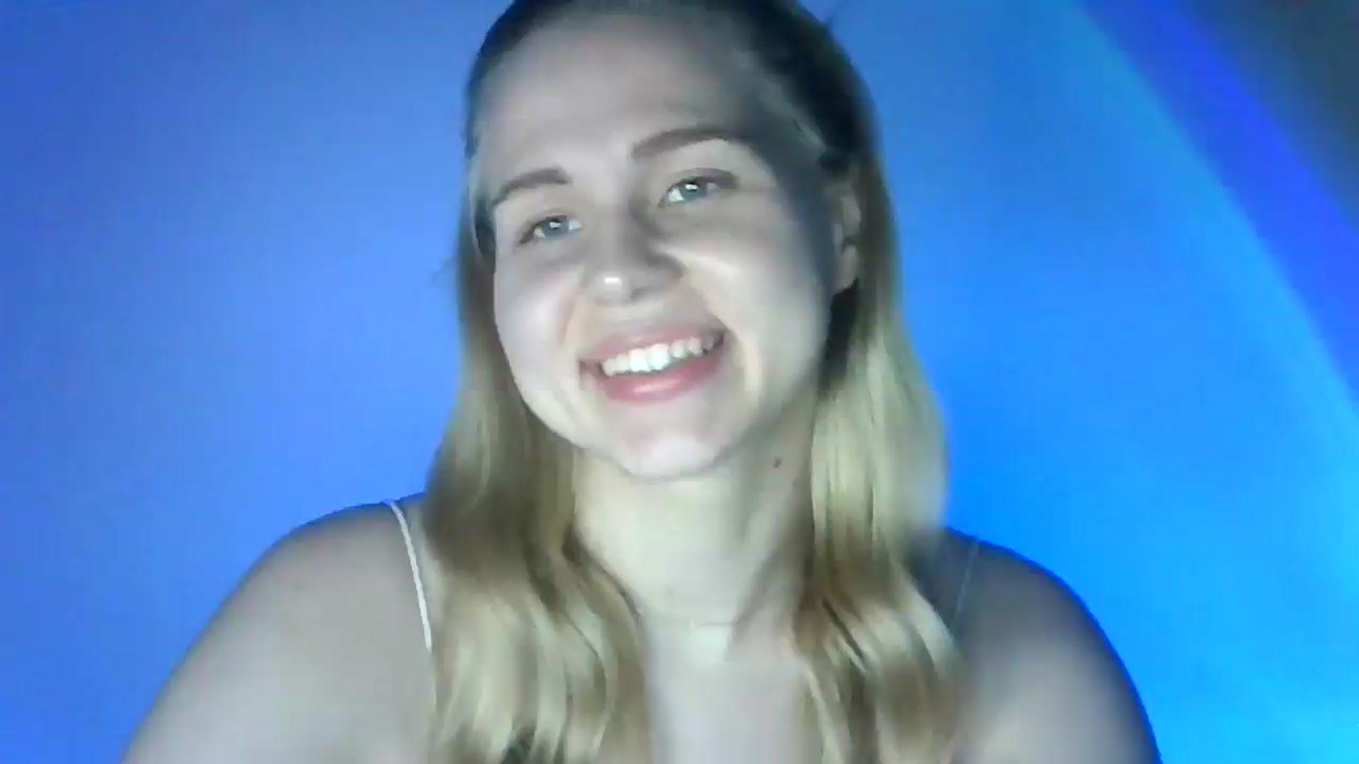 Gallery image thumbnail from Sweet_Lipsss_'s myfreecams stream on, 07/30/2025, 17:28 image 9 of 20