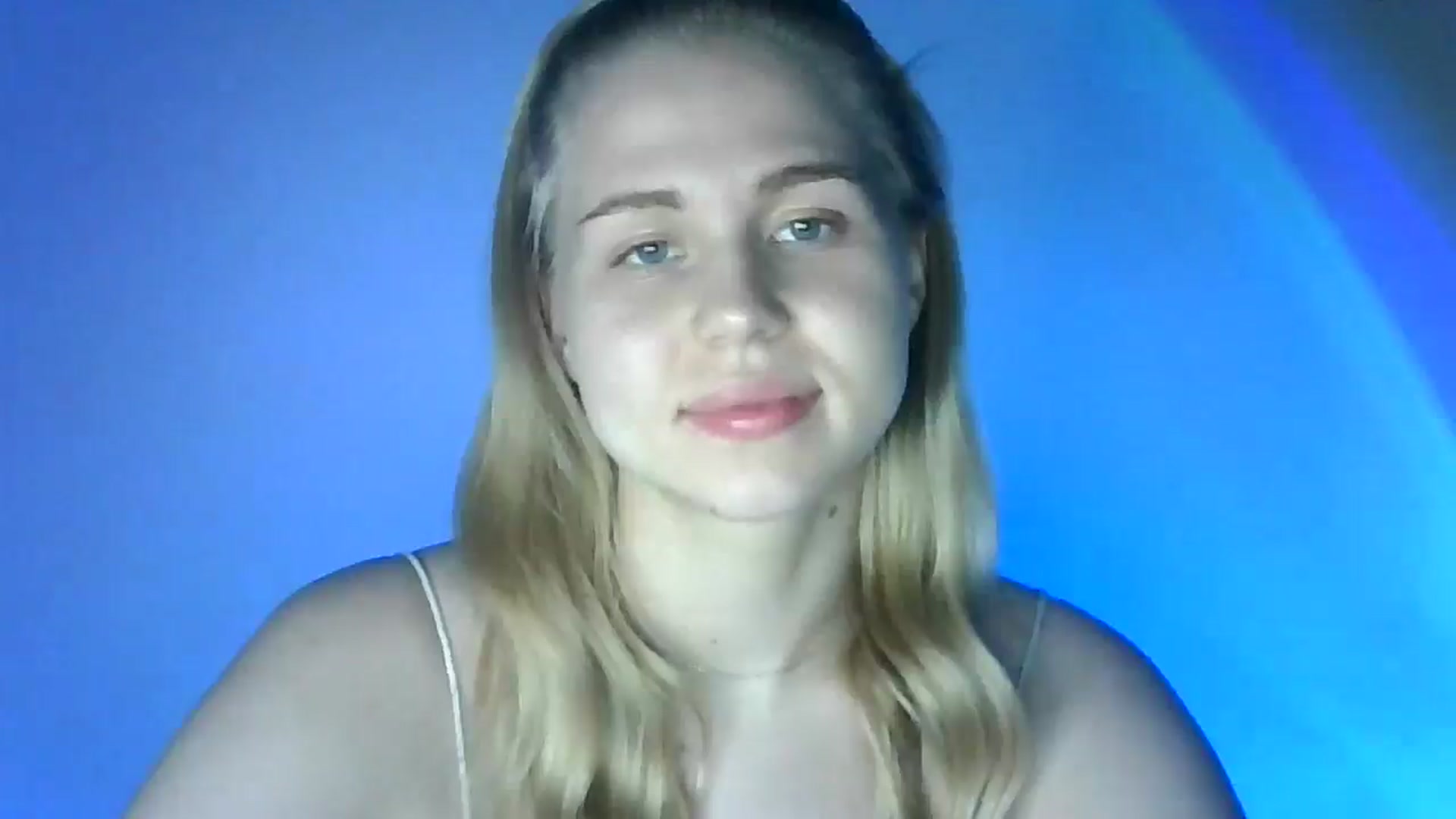 Gallery image thumbnail from Sweet_Lipsss_'s myfreecams stream on, 07/30/2025, 17:28 image 5 of 20