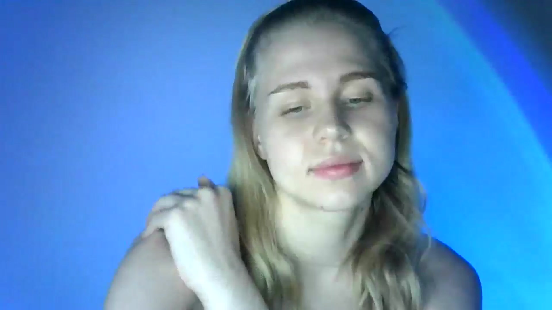 Gallery image thumbnail from Sweet_Lipsss_'s myfreecams stream on, 07/30/2025, 17:28 image 18 of 20