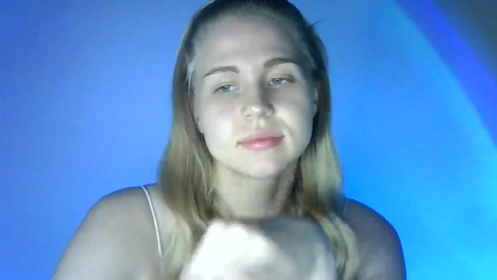 Gallery image thumbnail from Sweet_Lipsss_'s myfreecams stream on, 07/30/2025, 17:28 image 14 of 20