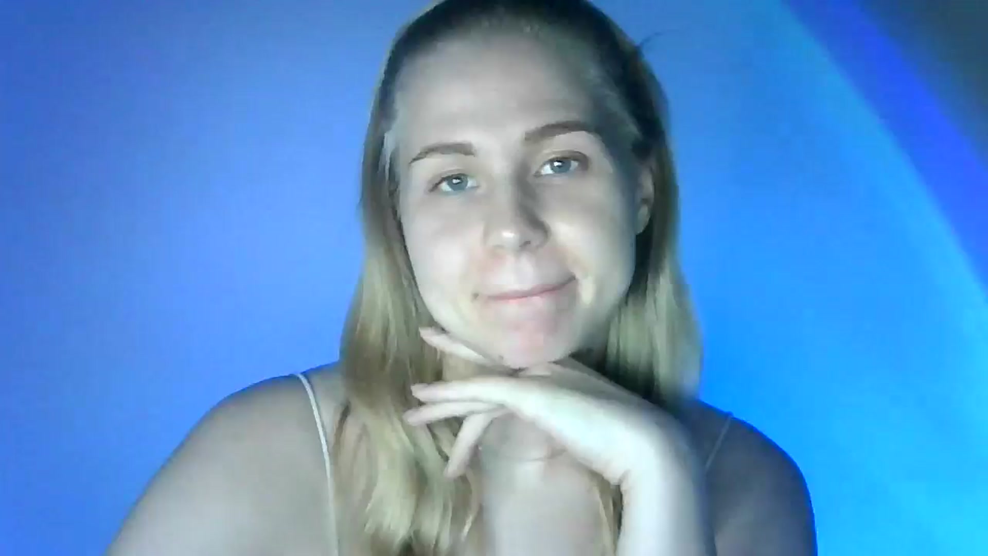 Gallery image thumbnail from Sweet_Lipsss_'s myfreecams stream on, 07/30/2025, 17:28 image 7 of 20