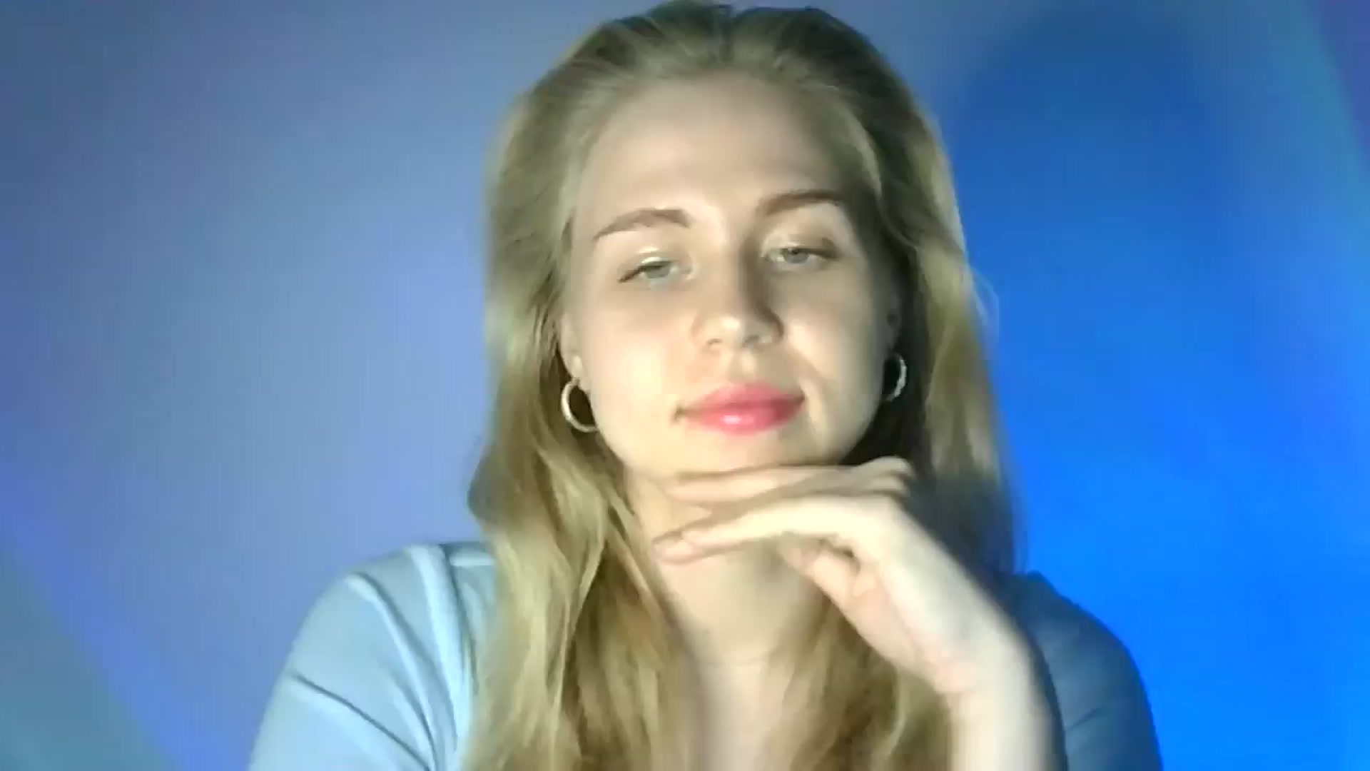 Gallery image thumbnail from Sweet_Lipsss_'s myfreecams stream on, 07/31/2025, 18:23 image 3 of 20