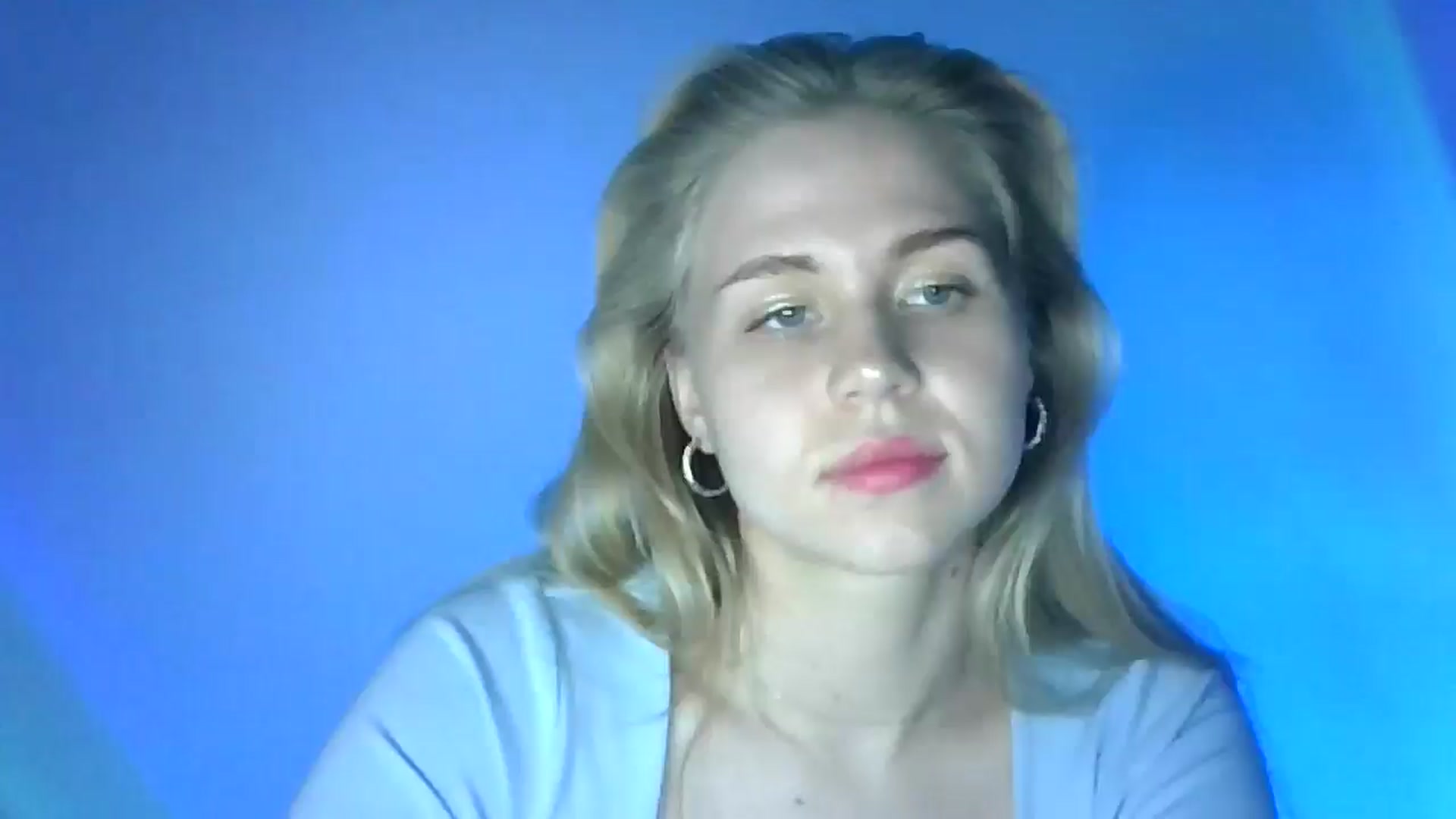 Gallery image thumbnail from Sweet_Lipsss_'s myfreecams stream on, 07/31/2025, 18:23 image 10 of 20