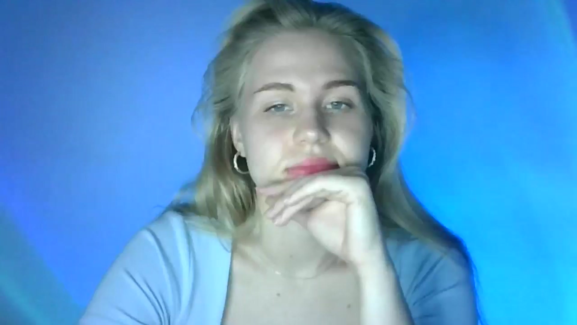 Gallery image thumbnail from Sweet_Lipsss_'s myfreecams stream on, 07/31/2025, 19:26 image 9 of 20