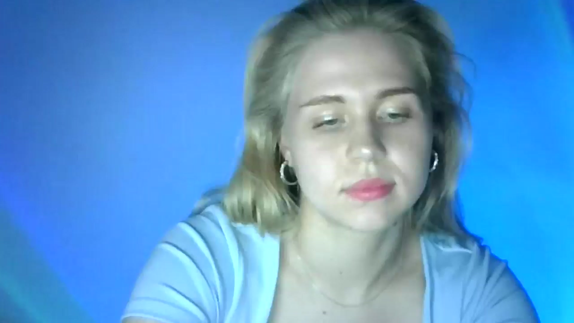 Gallery image thumbnail from Sweet_Lipsss_'s myfreecams stream on, 07/31/2025, 19:26 image 6 of 20