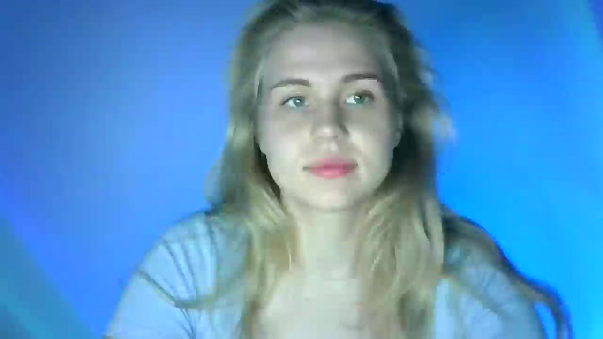 Gallery image thumbnail from Sweet_Lipsss_'s myfreecams stream on, 07/31/2025, 19:26 image 17 of 20