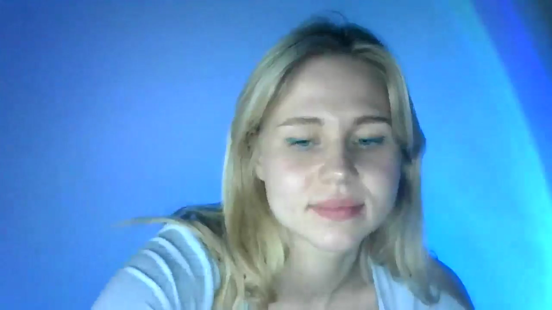 Gallery image thumbnail from Sweet_Lipsss_'s myfreecams stream on, 08/10/2025, 18:52 image 13 of 20