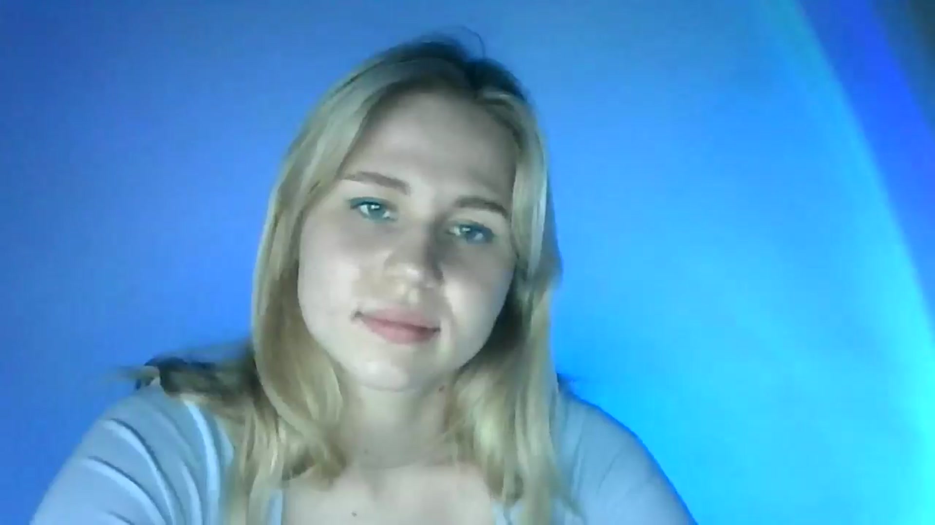 Gallery image thumbnail from Sweet_Lipsss_'s myfreecams stream on, 08/10/2025, 18:52 image 15 of 20