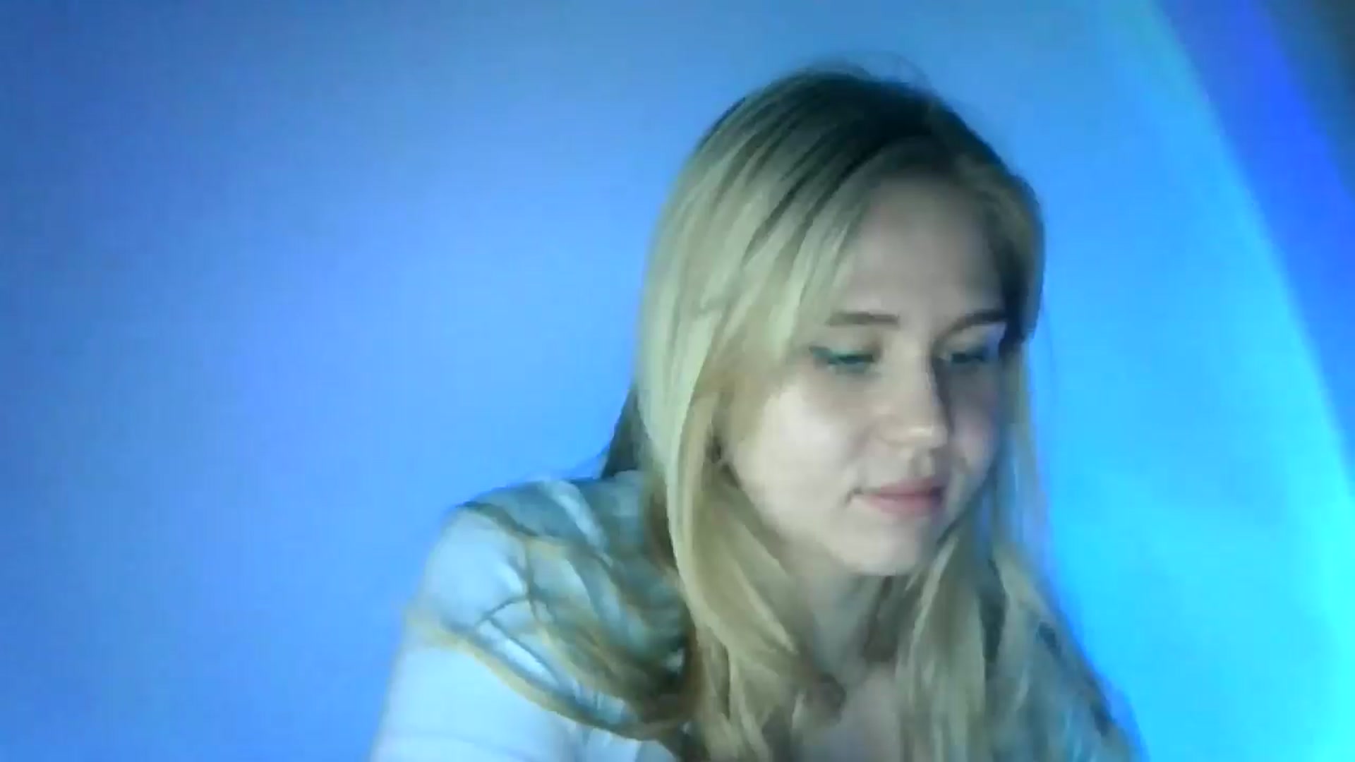 Gallery image thumbnail from Sweet_Lipsss_'s myfreecams stream on, 08/10/2025, 18:52 image 16 of 20