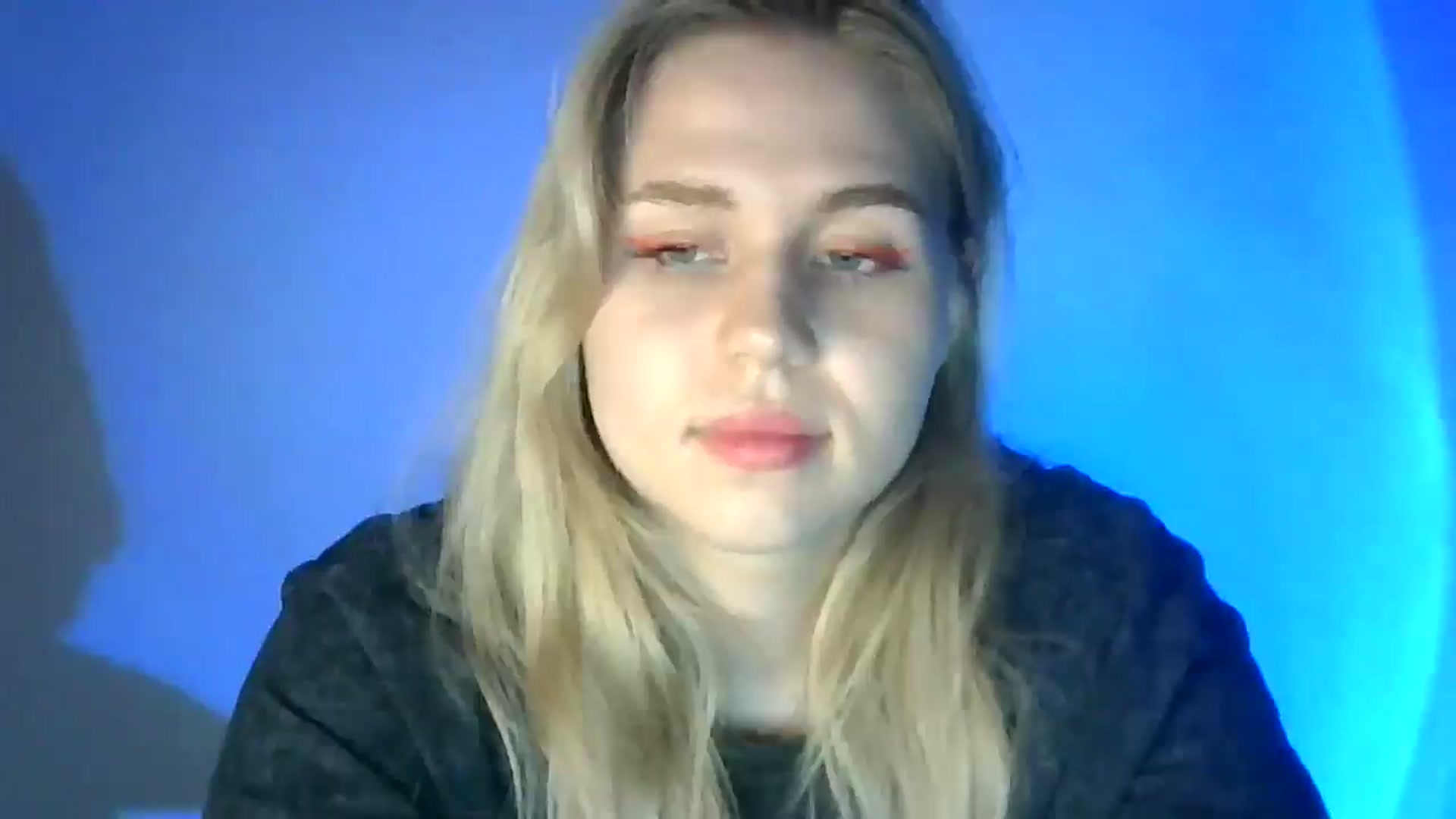 Gallery image thumbnail from Sweet_Lipsss_'s myfreecams stream on, 08/13/2025, 19:53 image 12 of 20
