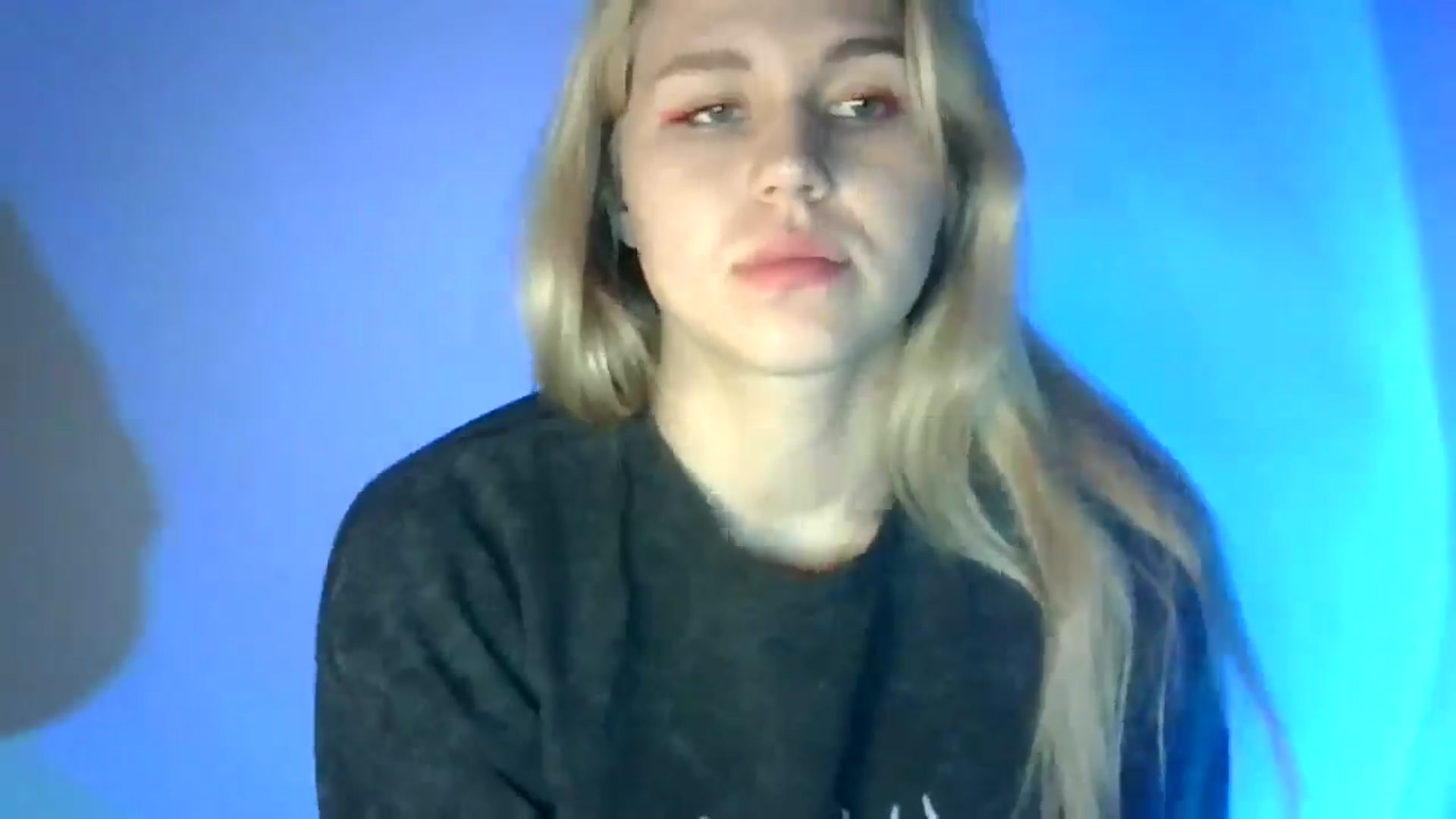 Gallery image thumbnail from Sweet_Lipsss_'s myfreecams stream on, 08/13/2025, 19:53 image 14 of 20
