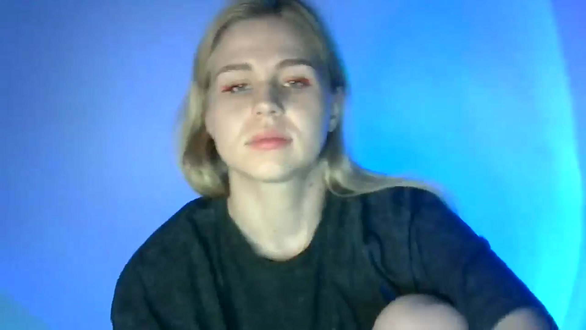 Gallery image thumbnail from Sweet_Lipsss_'s myfreecams stream on, 08/13/2025, 19:53 image 13 of 20