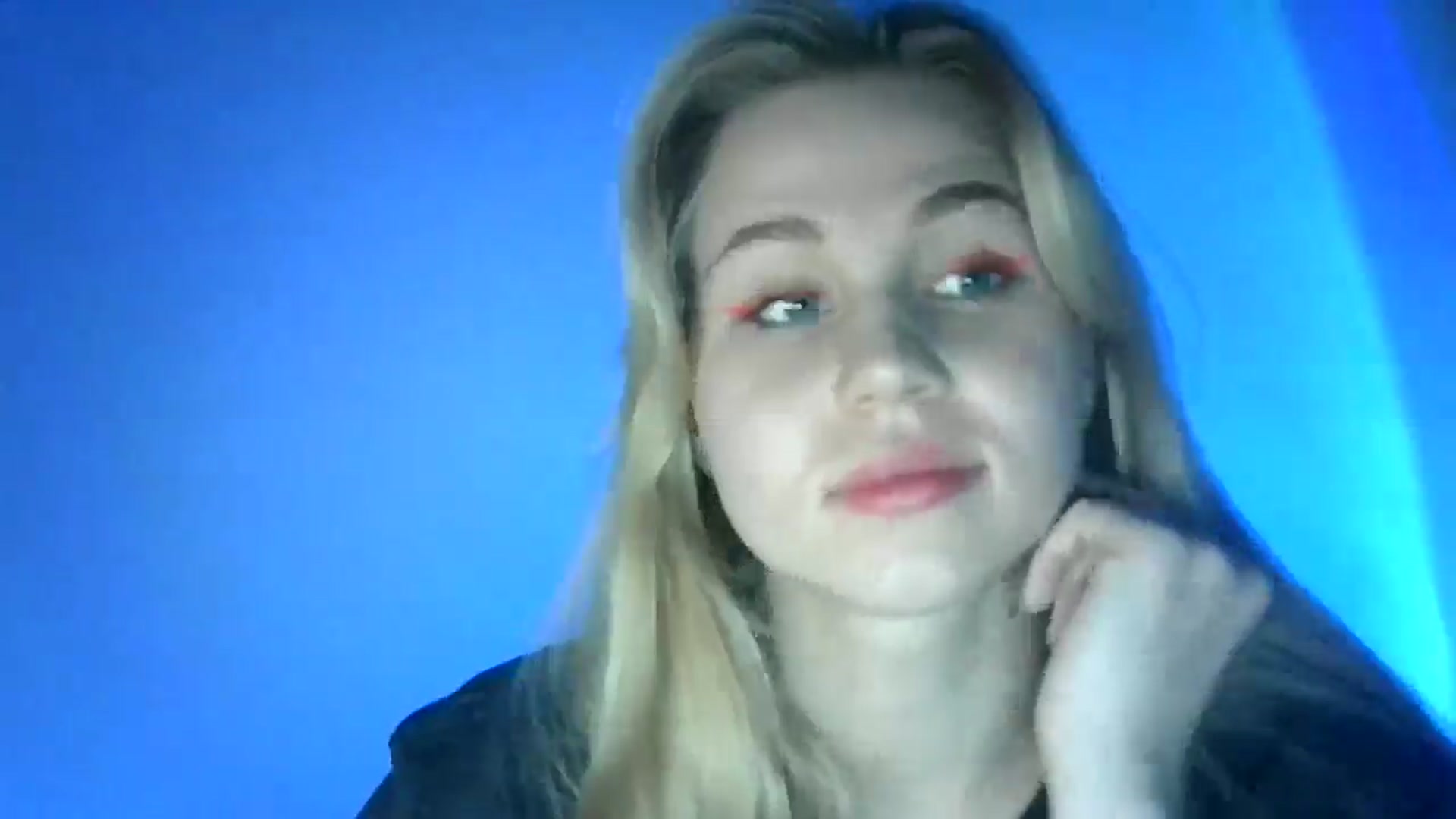 Gallery image thumbnail from Sweet_Lipsss_'s myfreecams stream on, 08/13/2025, 19:53 image 7 of 20
