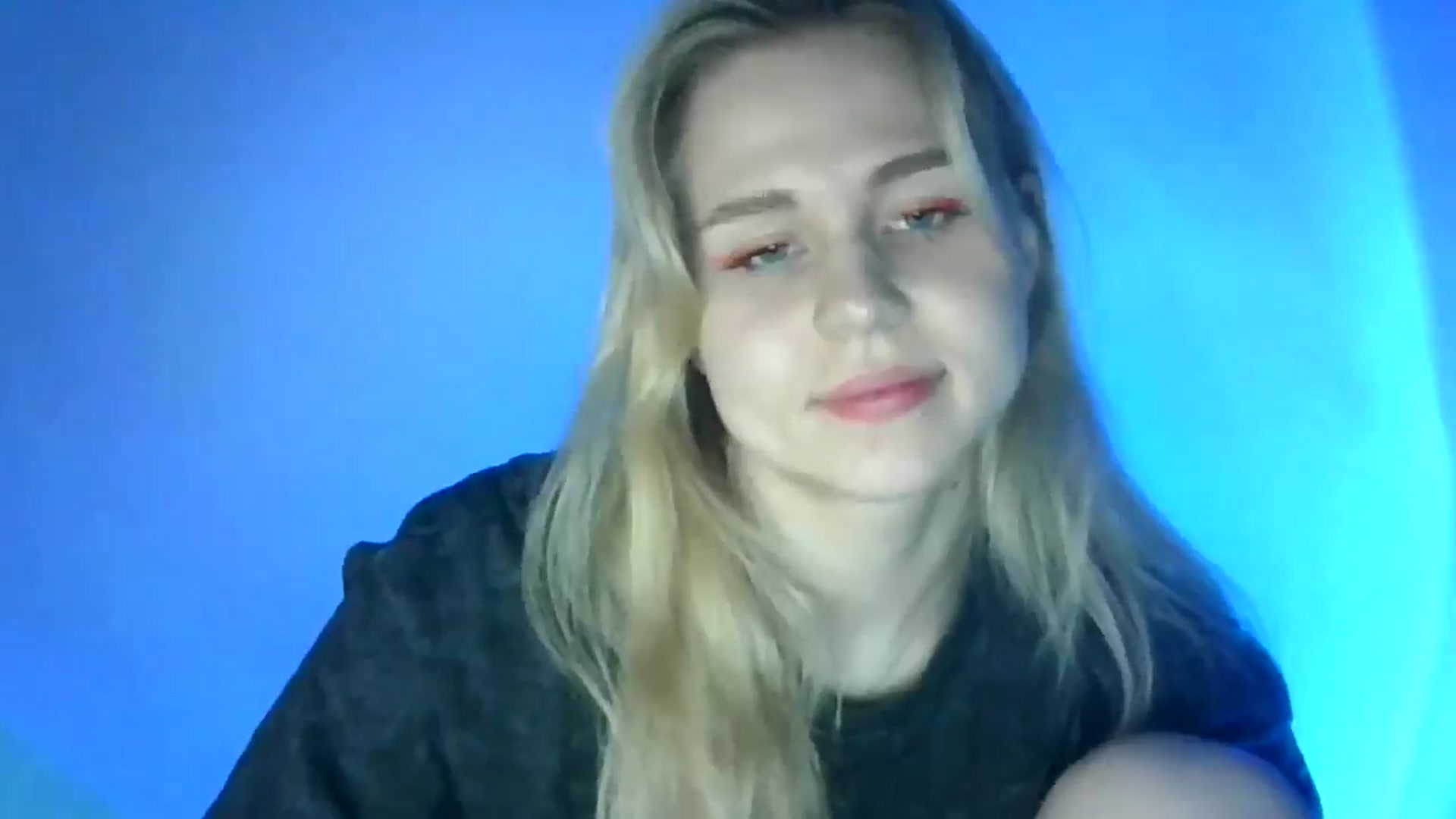 Gallery image thumbnail from Sweet_Lipsss_'s myfreecams stream on, 08/13/2025, 19:53 image 8 of 20