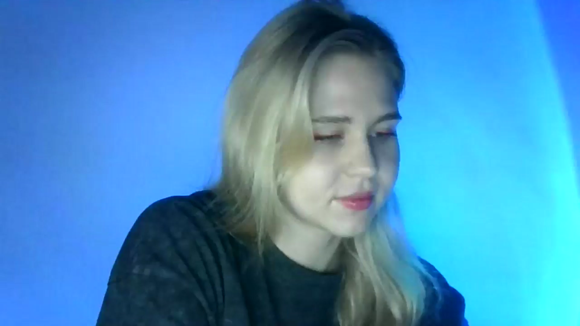 Gallery image thumbnail from Sweet_Lipsss_'s myfreecams stream on, 08/13/2025, 19:53 image 1 of 20