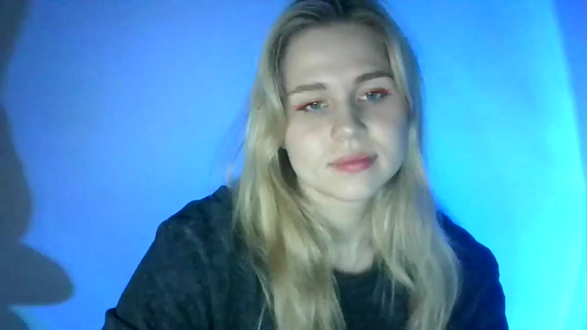 Gallery image thumbnail from Sweet_Lipsss_'s myfreecams stream on, 08/13/2025, 19:53 image 10 of 20