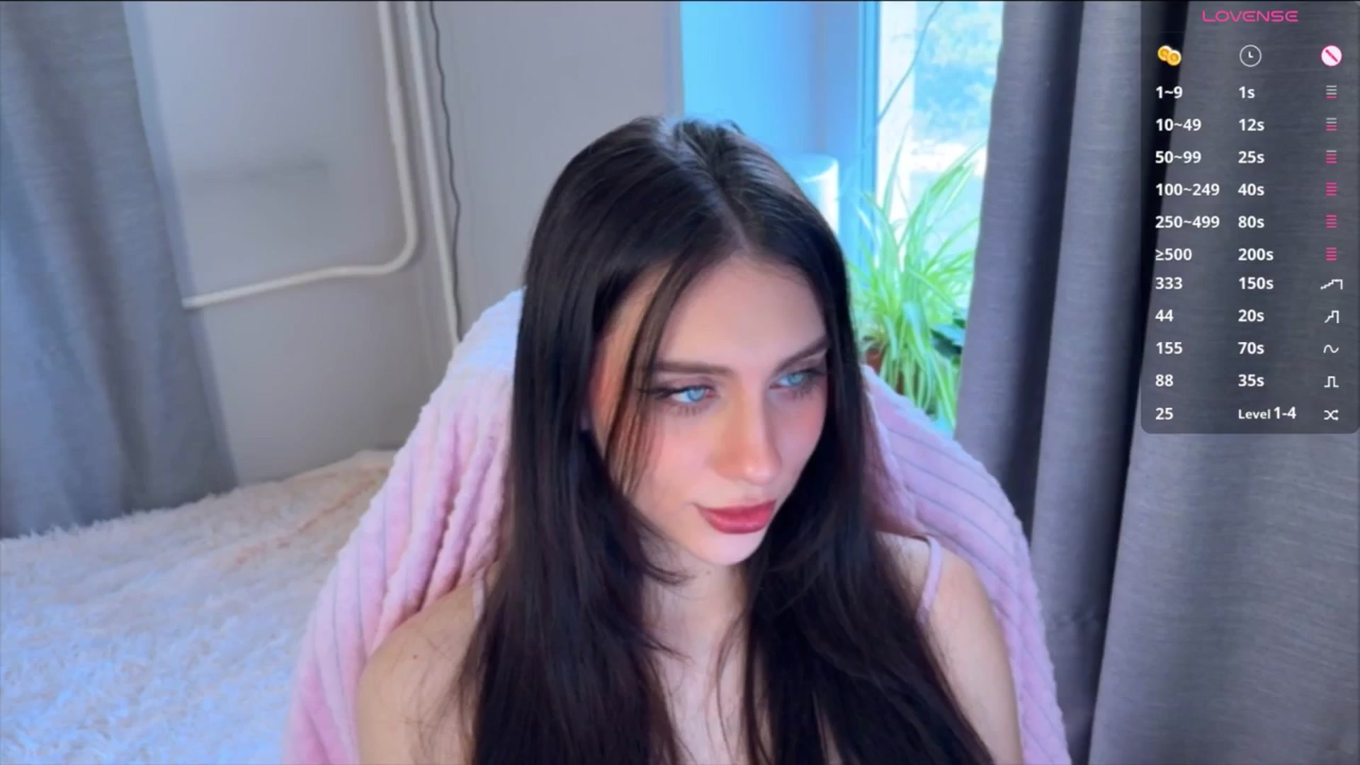 Gallery image thumbnail from Sweet_Luna's myfreecams stream on, 04/13/2026, 04:55 image 12 of 20