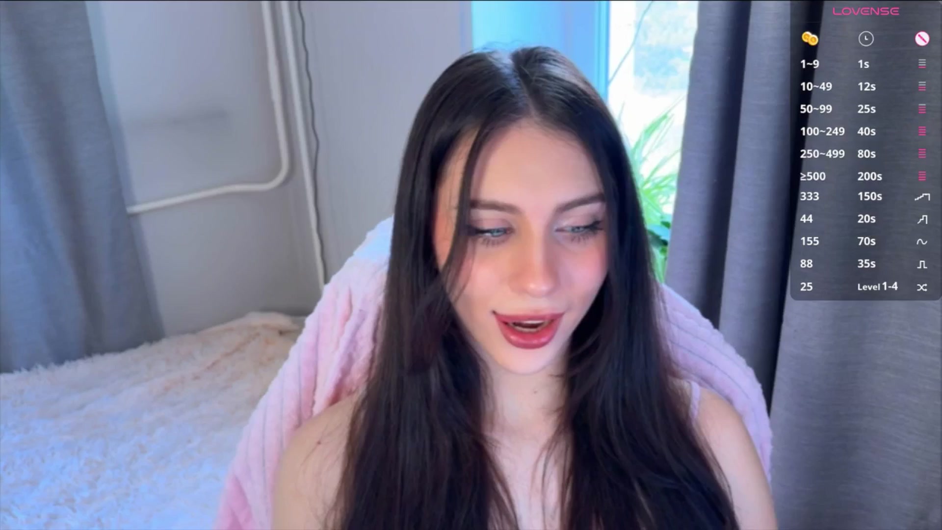 Gallery image thumbnail from Sweet_Luna's myfreecams stream on, 04/13/2026, 04:55 image 18 of 20