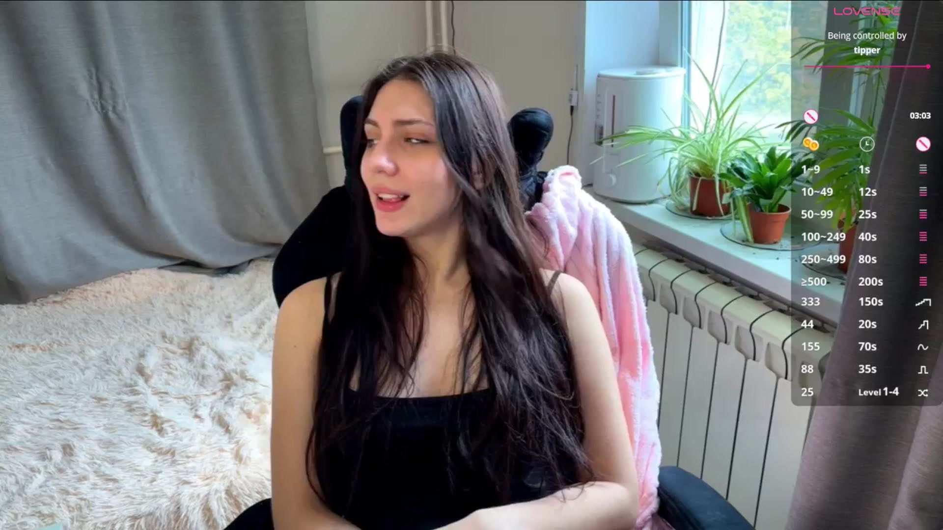 Gallery image thumbnail from Sweet_Luna's myfreecams stream on, 04/20/2026, 10:02 image 18 of 20