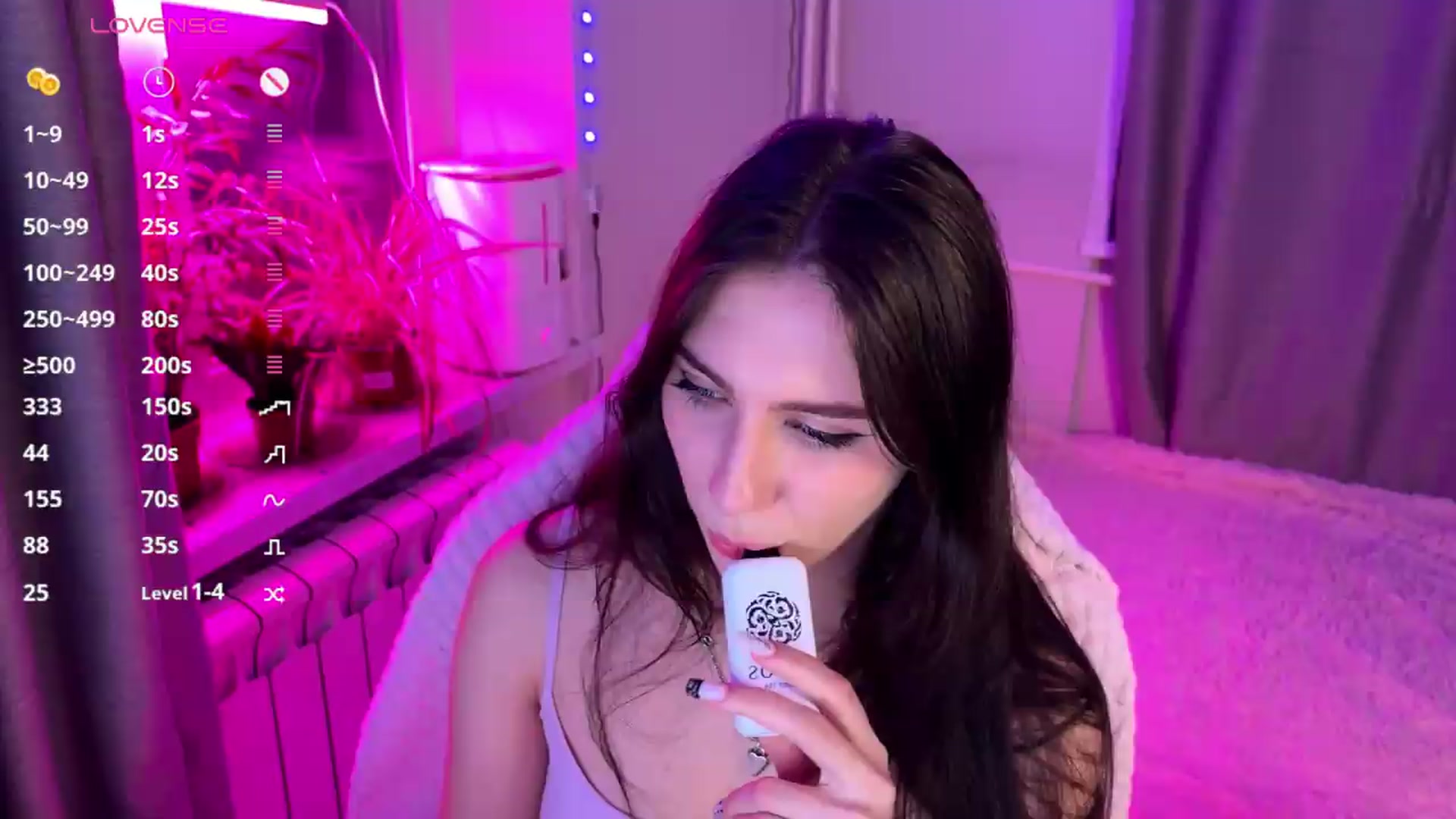 Gallery image thumbnail from Sweet_Luna's myfreecams stream on, 05/08/2026, 24:36 image 15 of 20