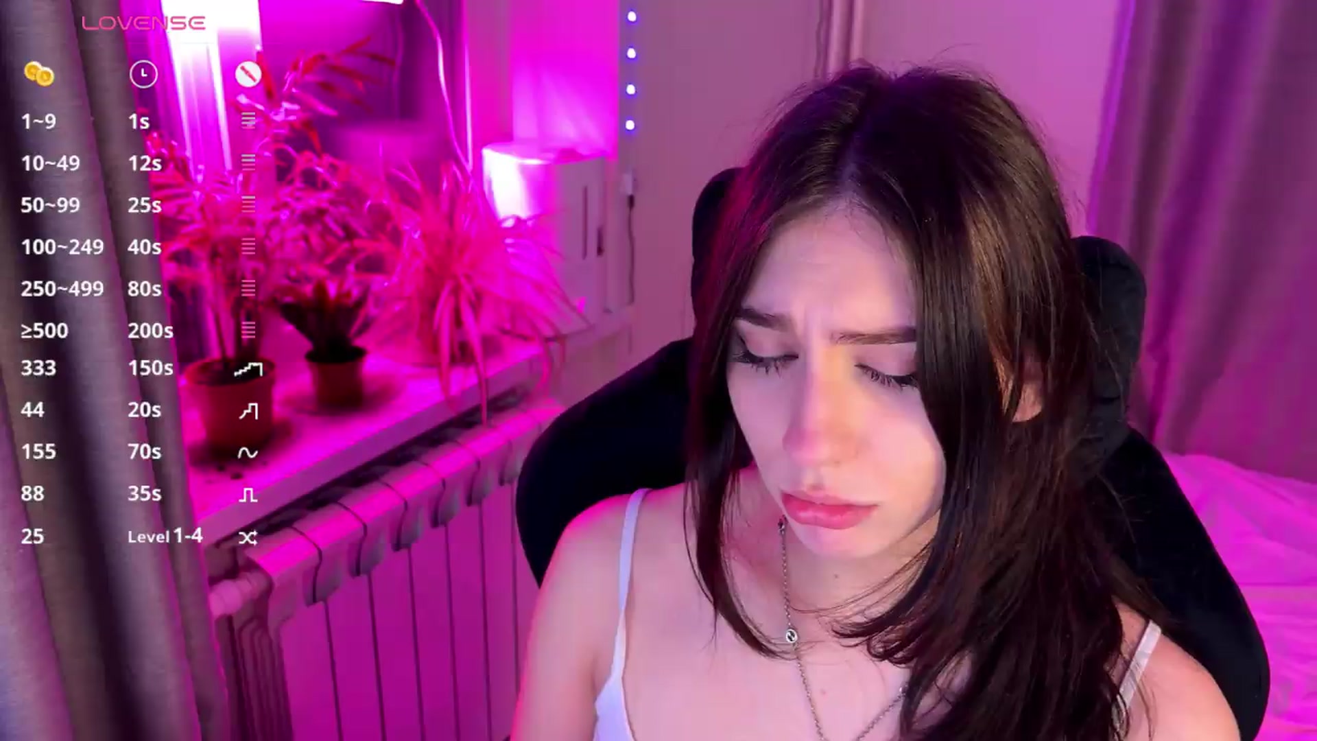 Gallery image thumbnail from Sweet_Luna's myfreecams stream on, 05/09/2026, 20:35 image 17 of 20