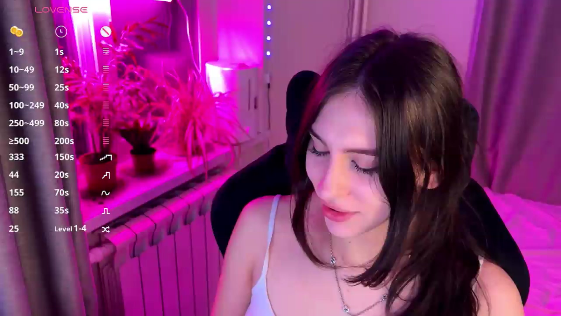 Gallery image thumbnail from Sweet_Luna's myfreecams stream on, 05/09/2026, 20:35 image 18 of 20