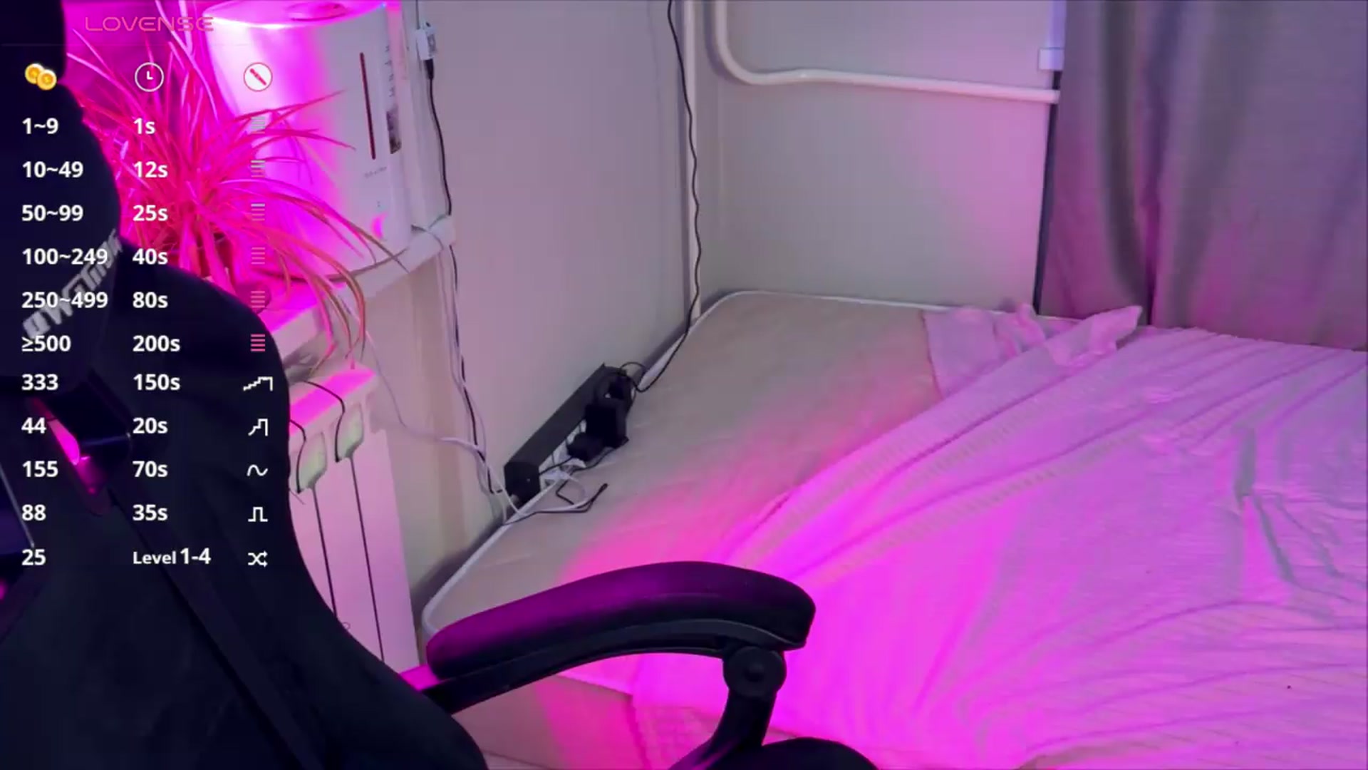 Gallery image thumbnail from Sweet_Luna's myfreecams stream on, 05/12/2026, 24:01 image 20 of 20