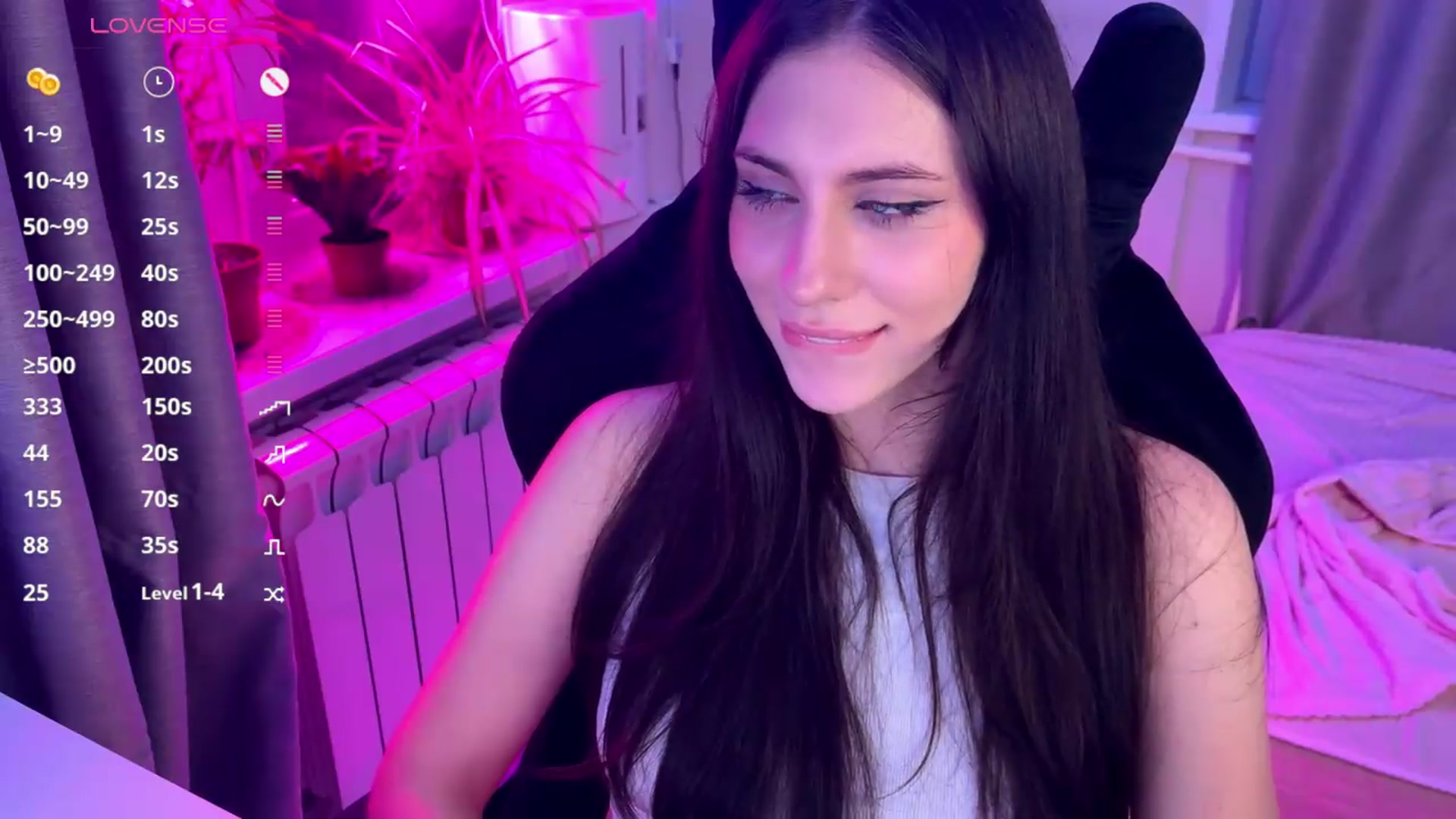Gallery image thumbnail from Sweet_Luna's myfreecams stream on, 05/17/2026, 20:34 image 18 of 20