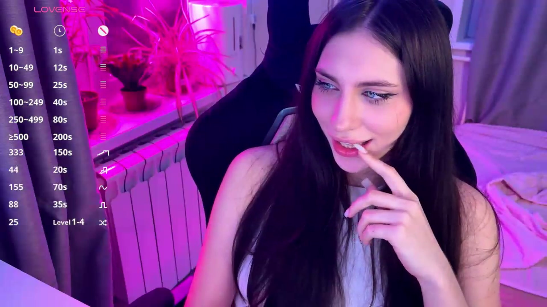 Gallery image thumbnail from Sweet_Luna's myfreecams stream on, 05/17/2026, 20:34 image 16 of 20