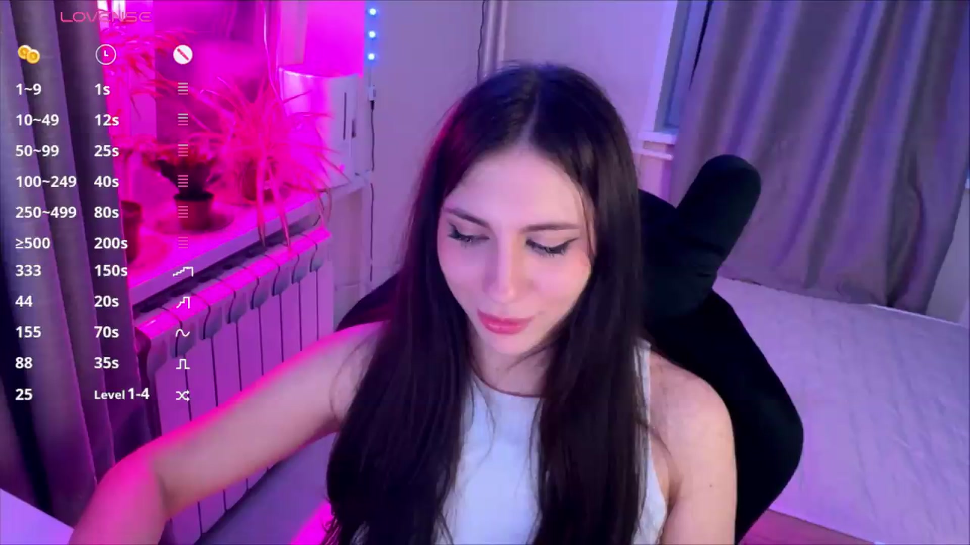 Gallery image thumbnail from Sweet_Luna's myfreecams stream on, 05/18/2026, 24:35 image 17 of 20