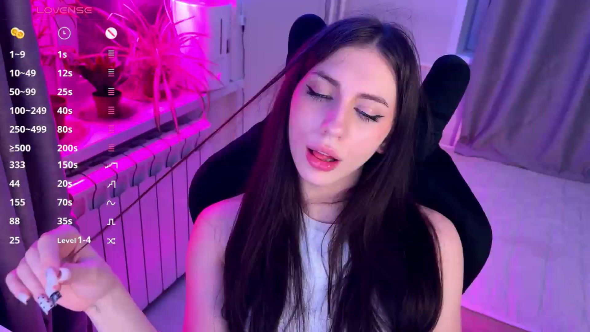 Gallery image thumbnail from Sweet_Luna's myfreecams stream on, 05/18/2026, 24:35 image 8 of 20