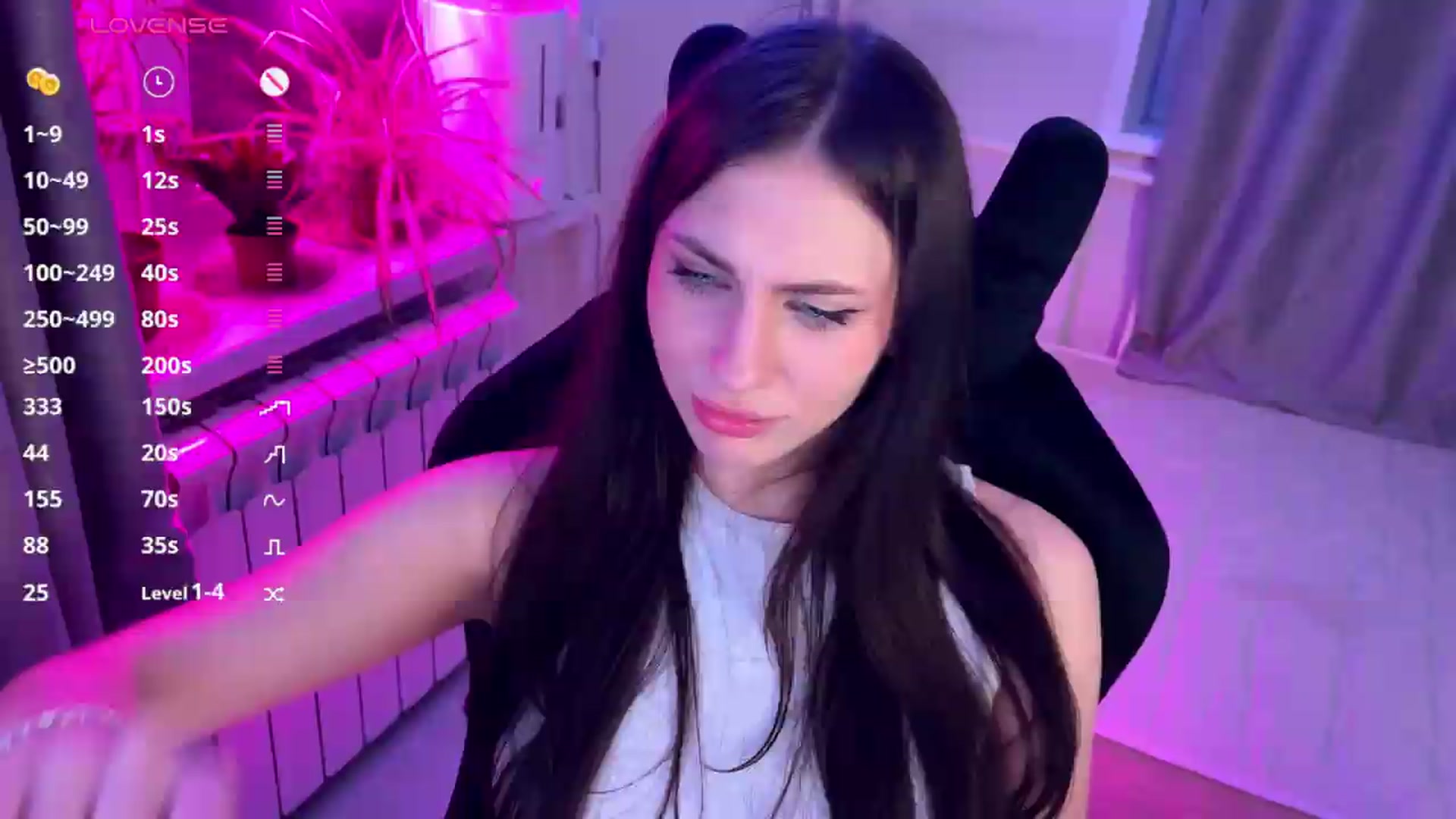 Gallery image thumbnail from Sweet_Luna's myfreecams stream on, 05/18/2026, 24:35 image 6 of 20
