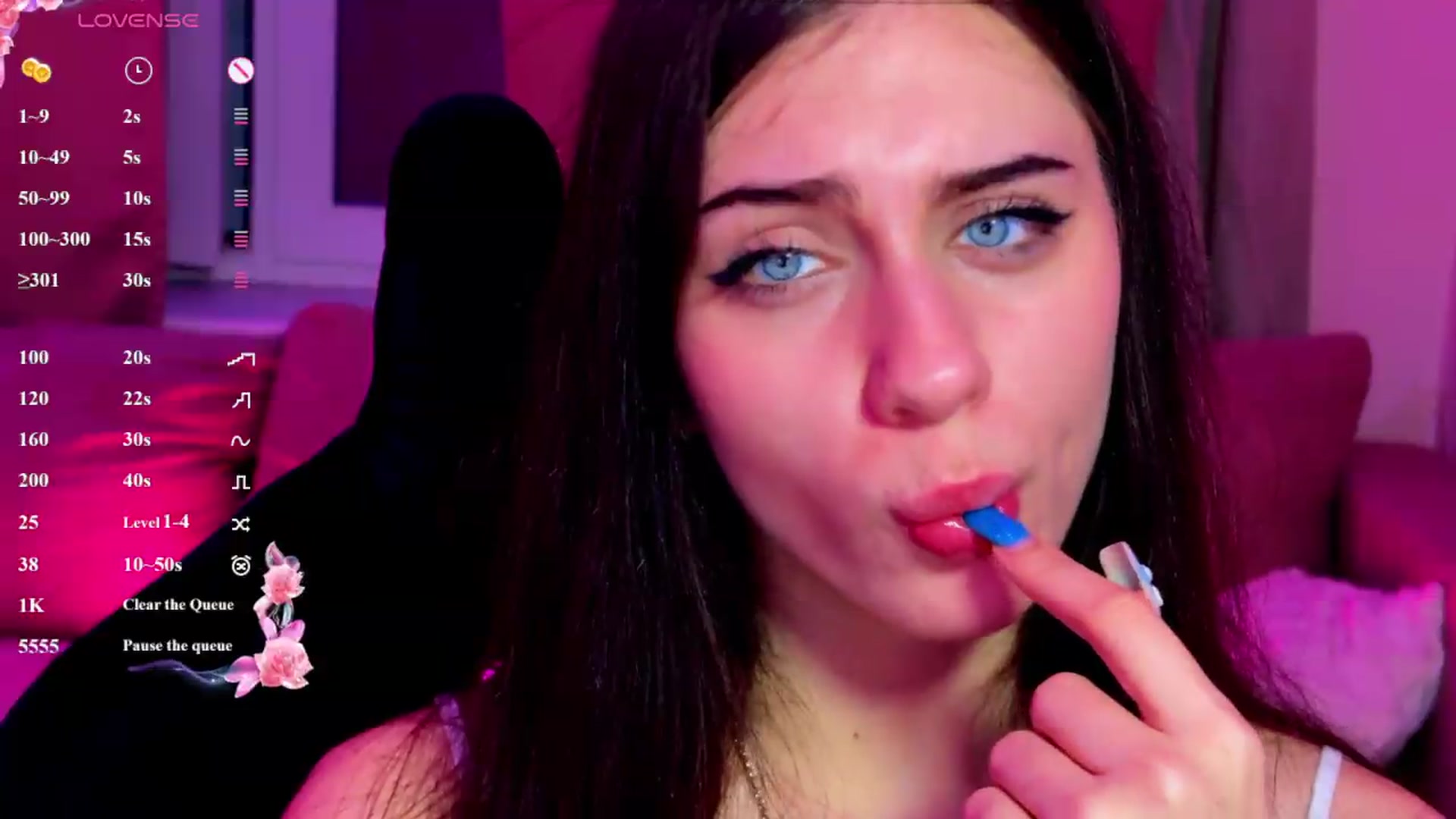 Gallery image thumbnail from Sweet_Luna's myfreecams stream on, 07/06/2026, 24:50 image 14 of 20